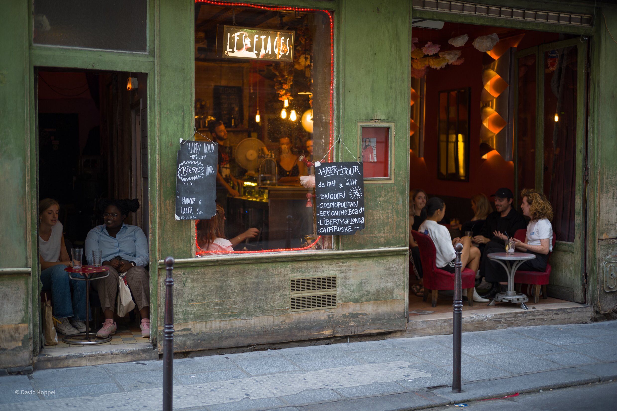 Paris 2019 M10 P 50mm 1/60 f1.4 ISO 200