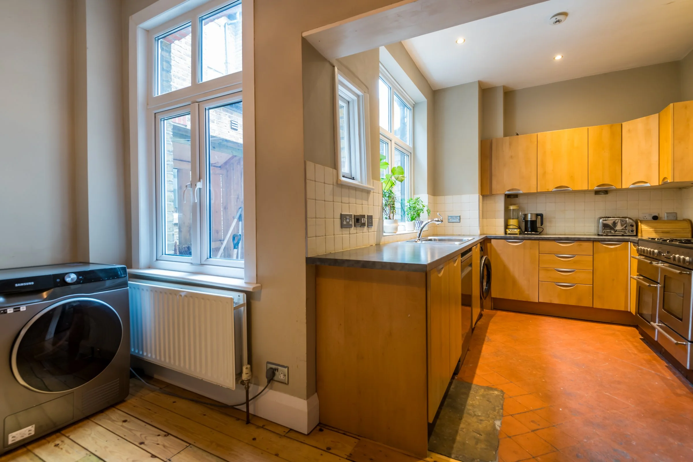 6 Knollys Road-17.jpg