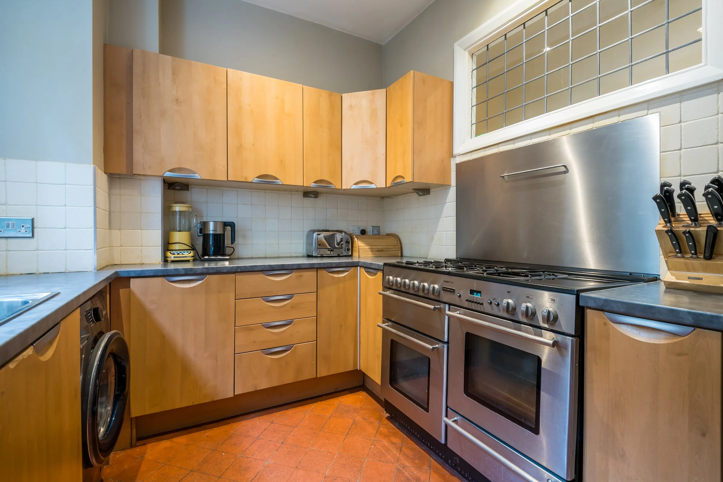 6 Knollys Road-20.jpg