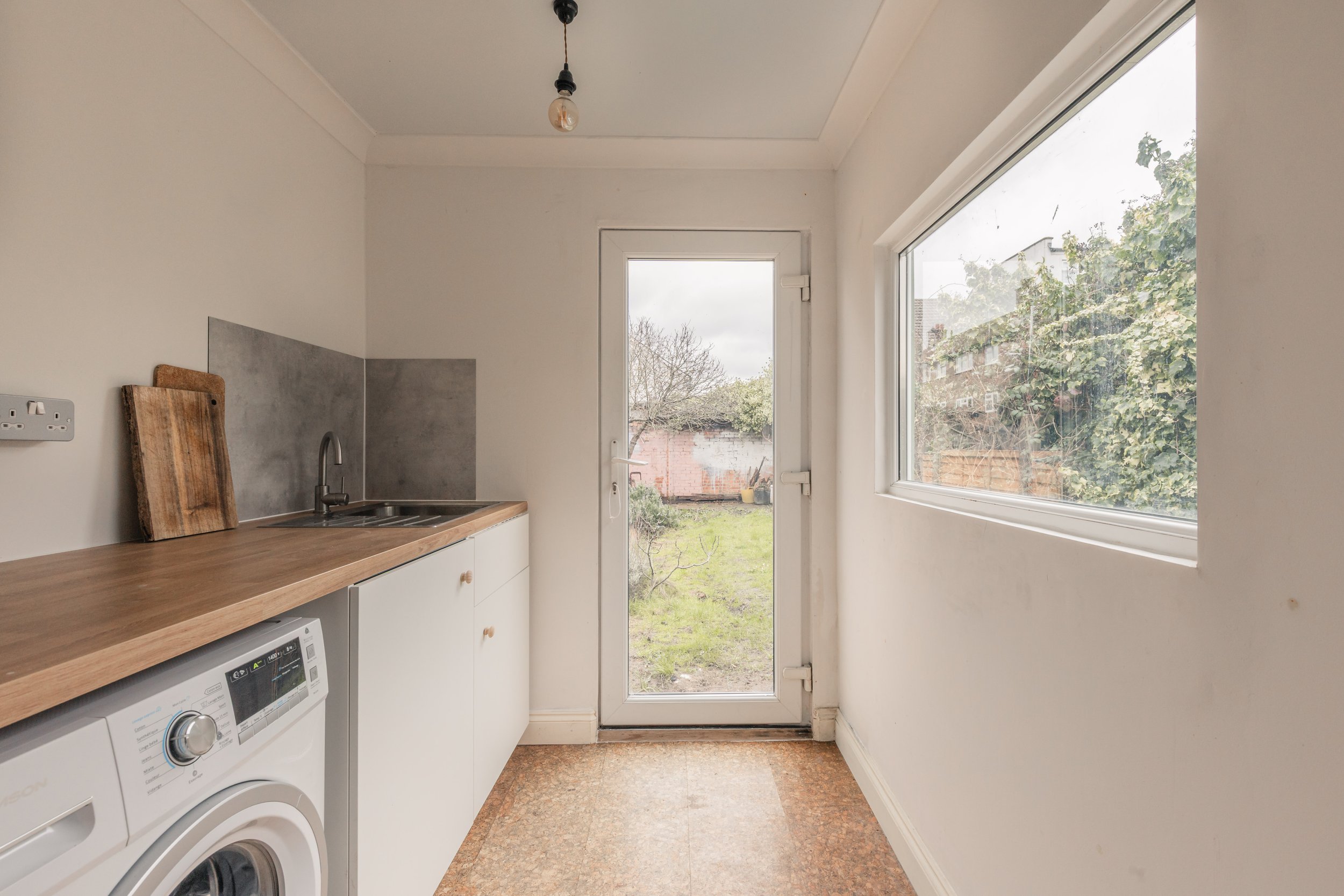 36 Cobden Road, SE25 - 13.jpg