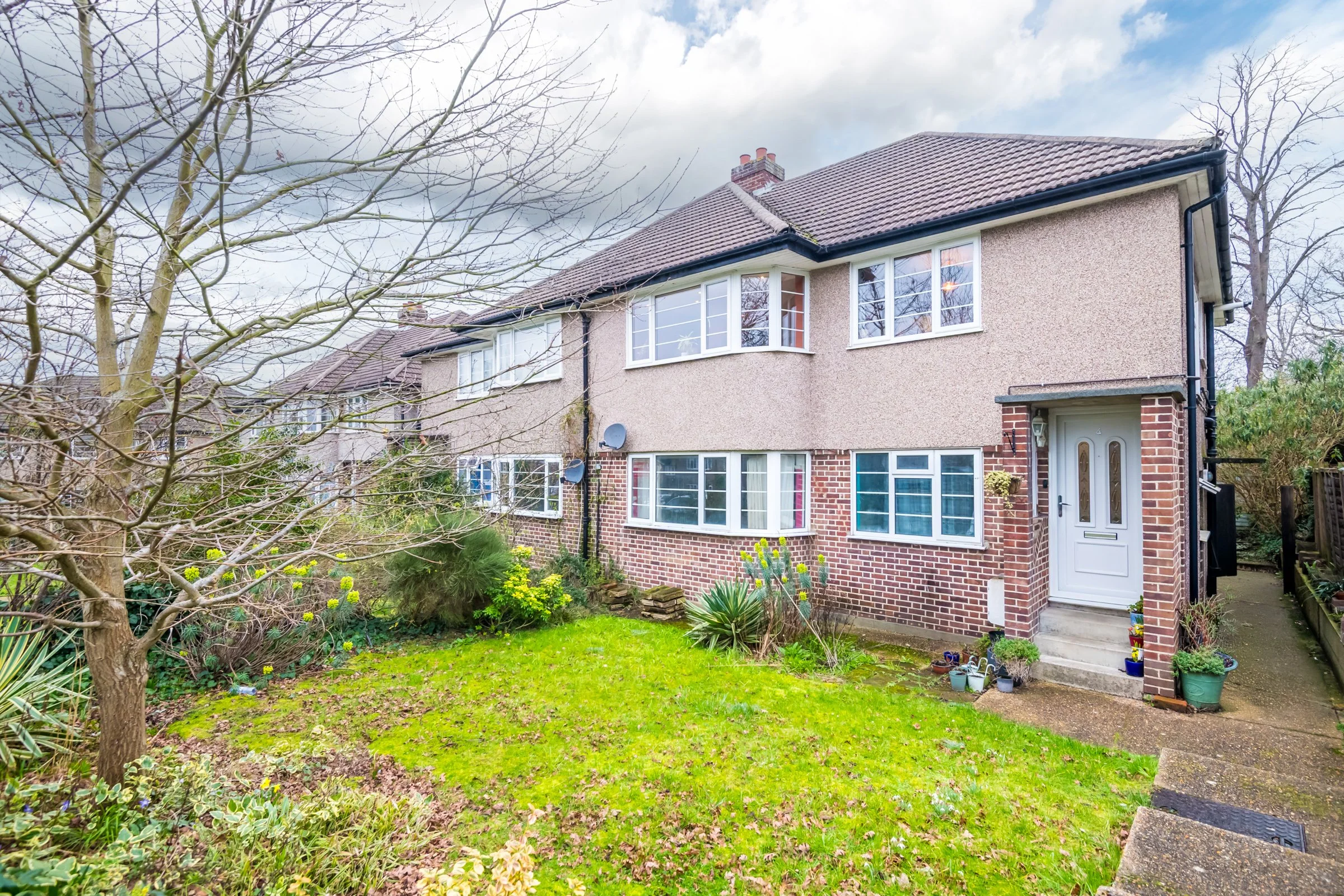 Hambledon Gardens SE25