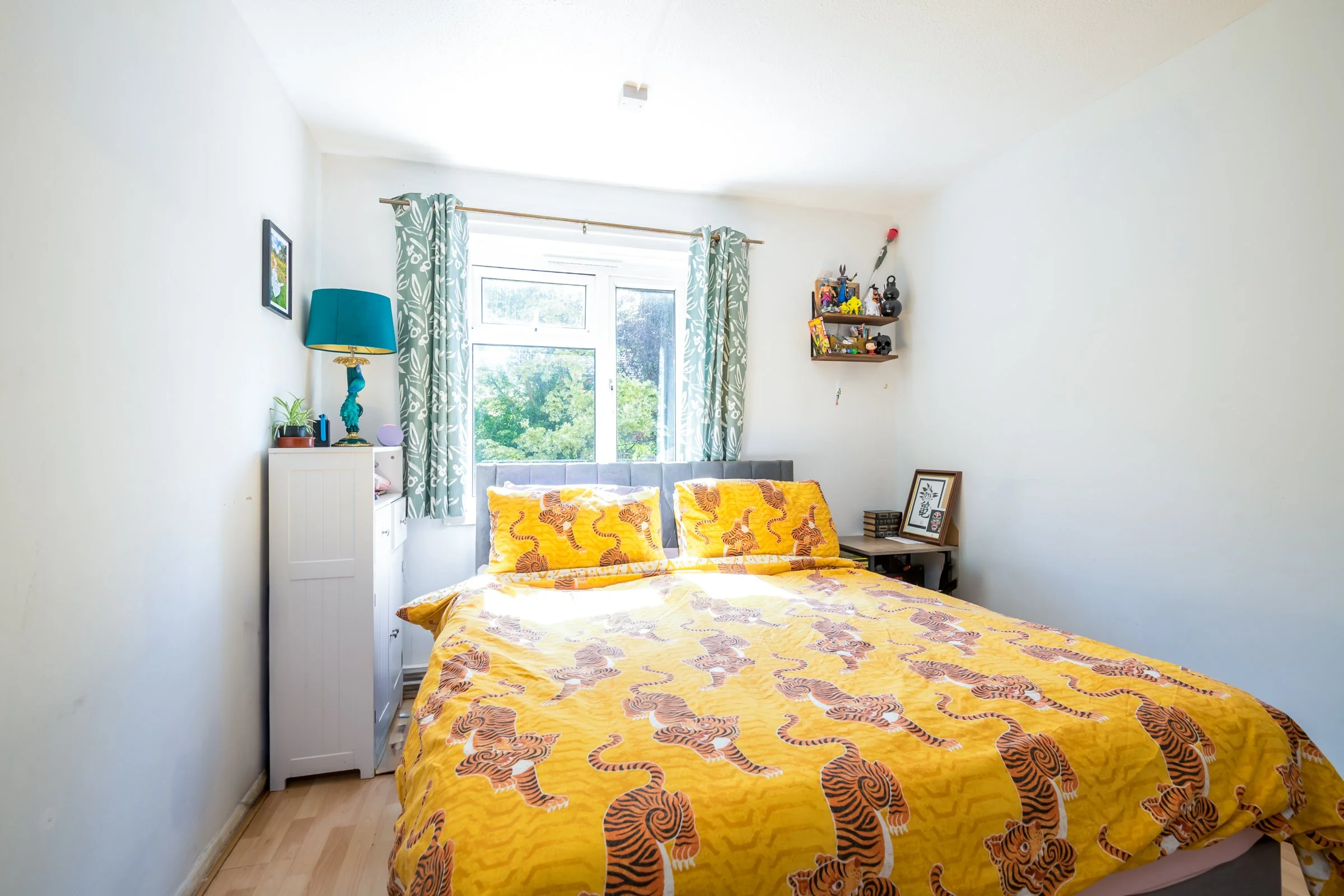 1 Claret Gardens-12.jpg