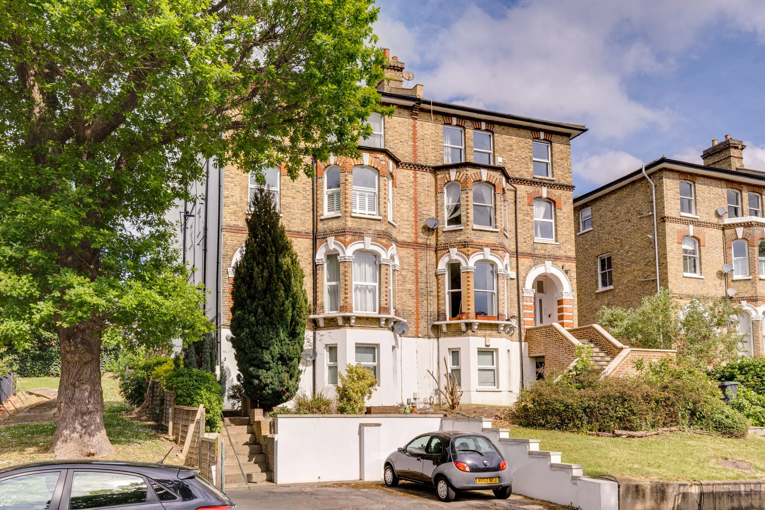 Flat 3, 3 Thicket Road, SE20 - 3.jpg