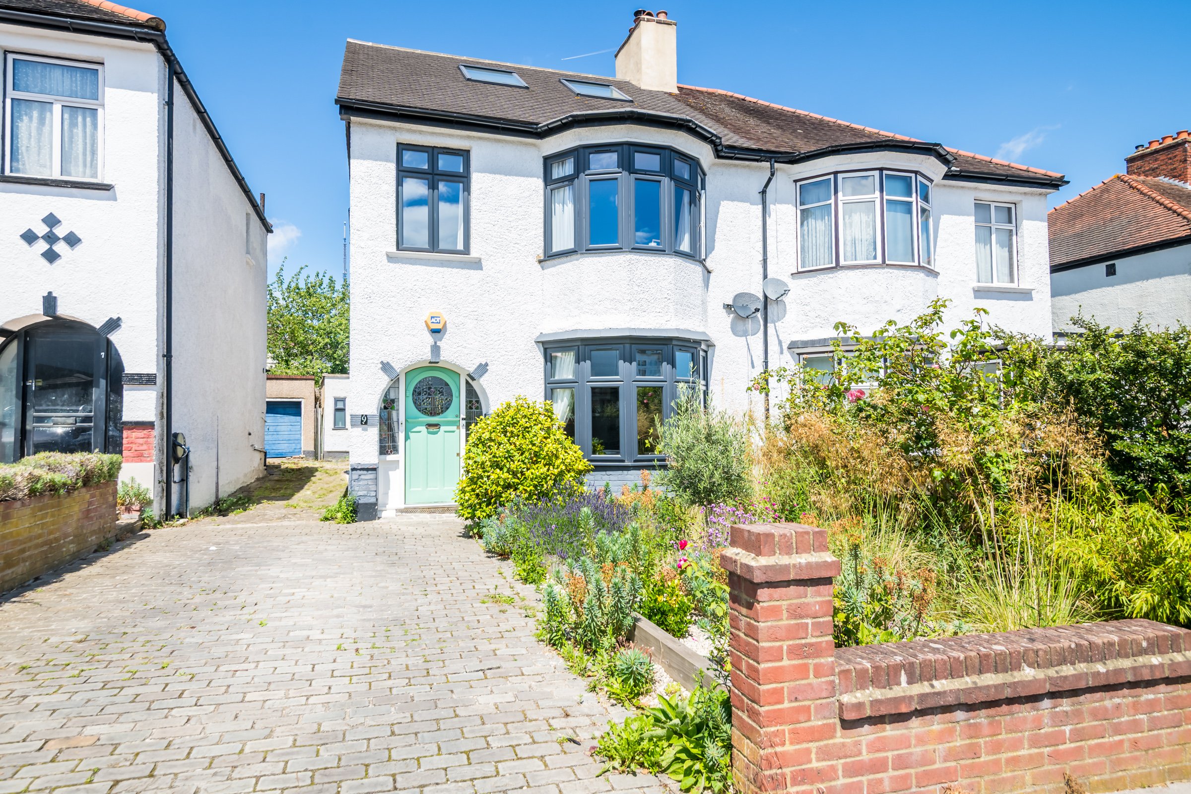 9 Woodvale Ave-1.jpg