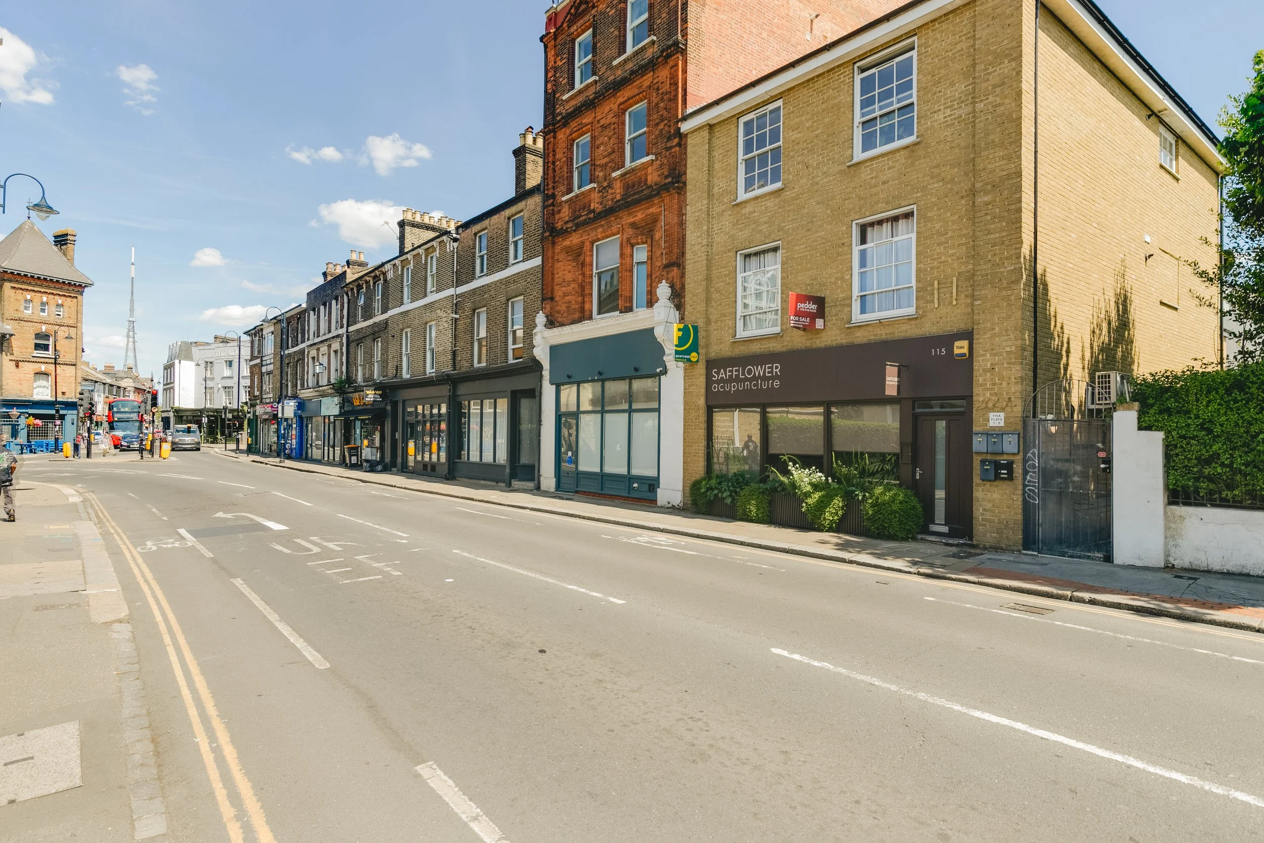15 Lansdowne Close Externals - 7.jpg