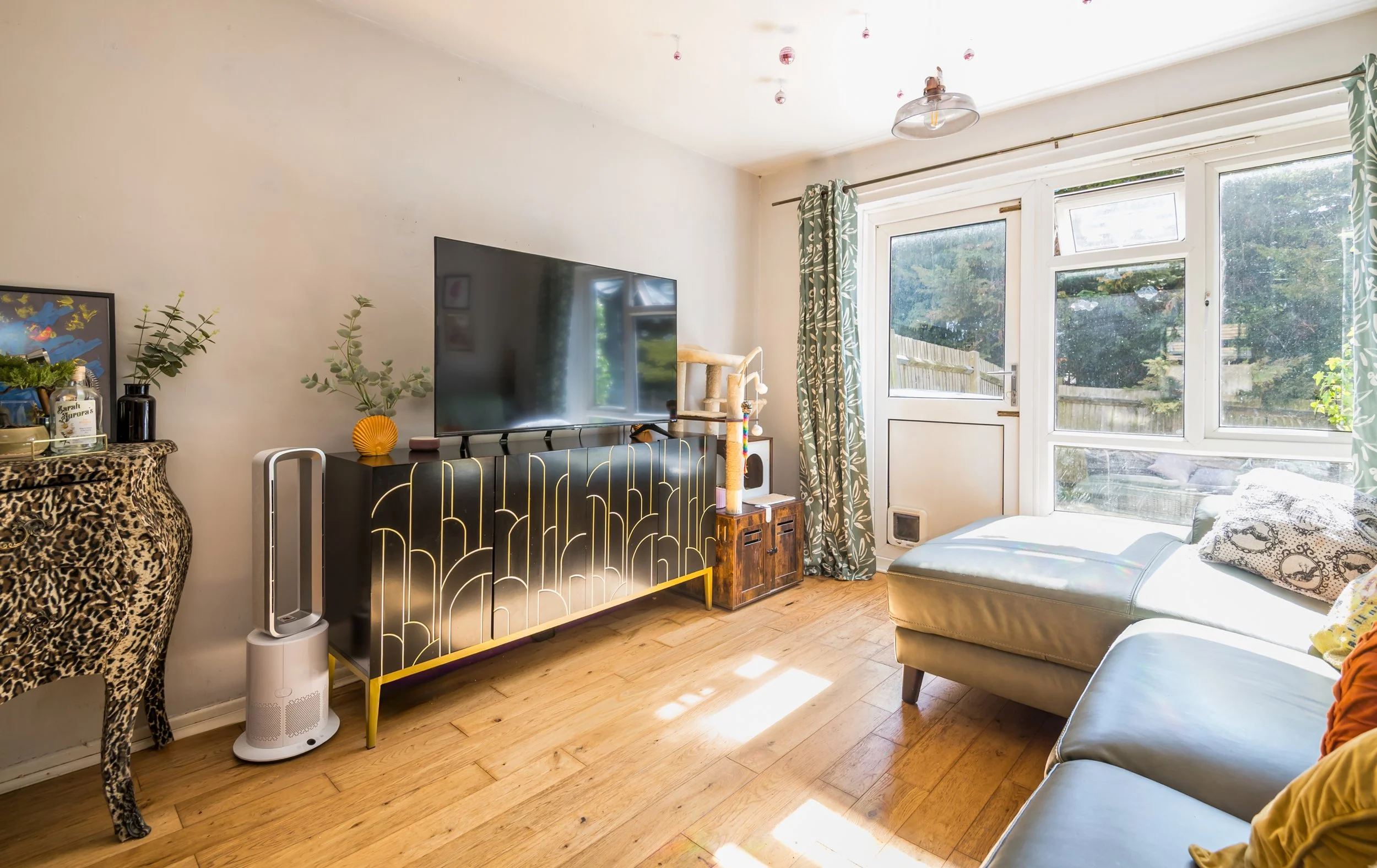1 Claret Gardens-21.jpg