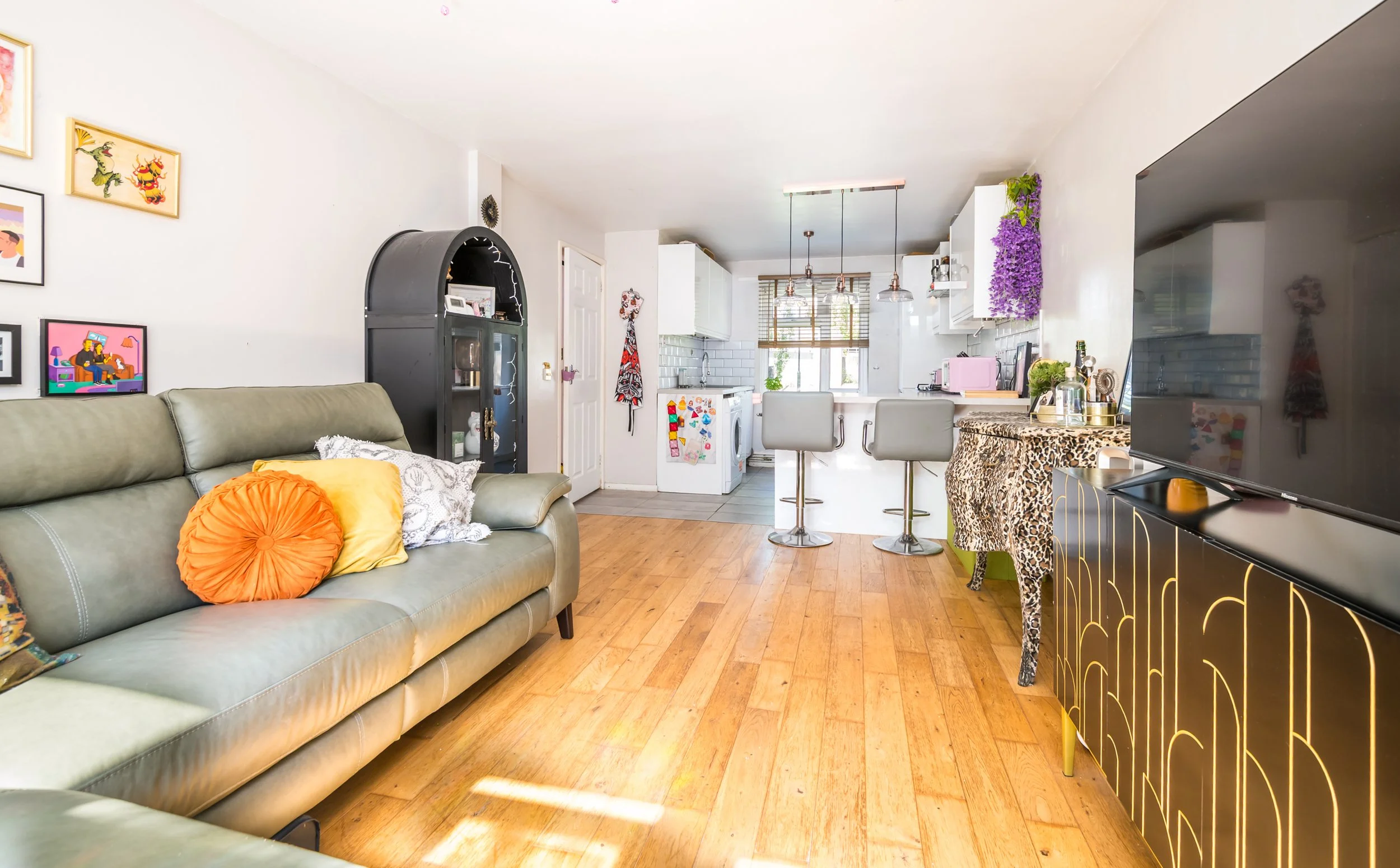 1 Claret Gardens-19.jpg