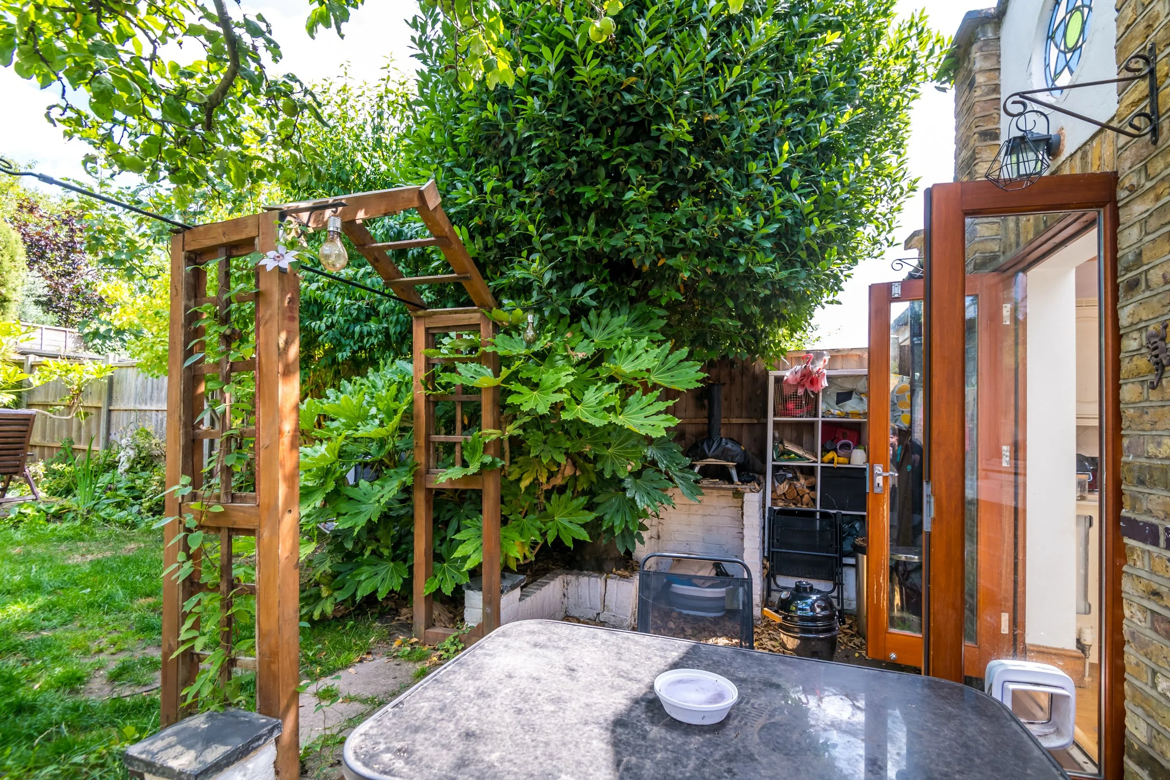 27a Fernwood Ave-17.jpg