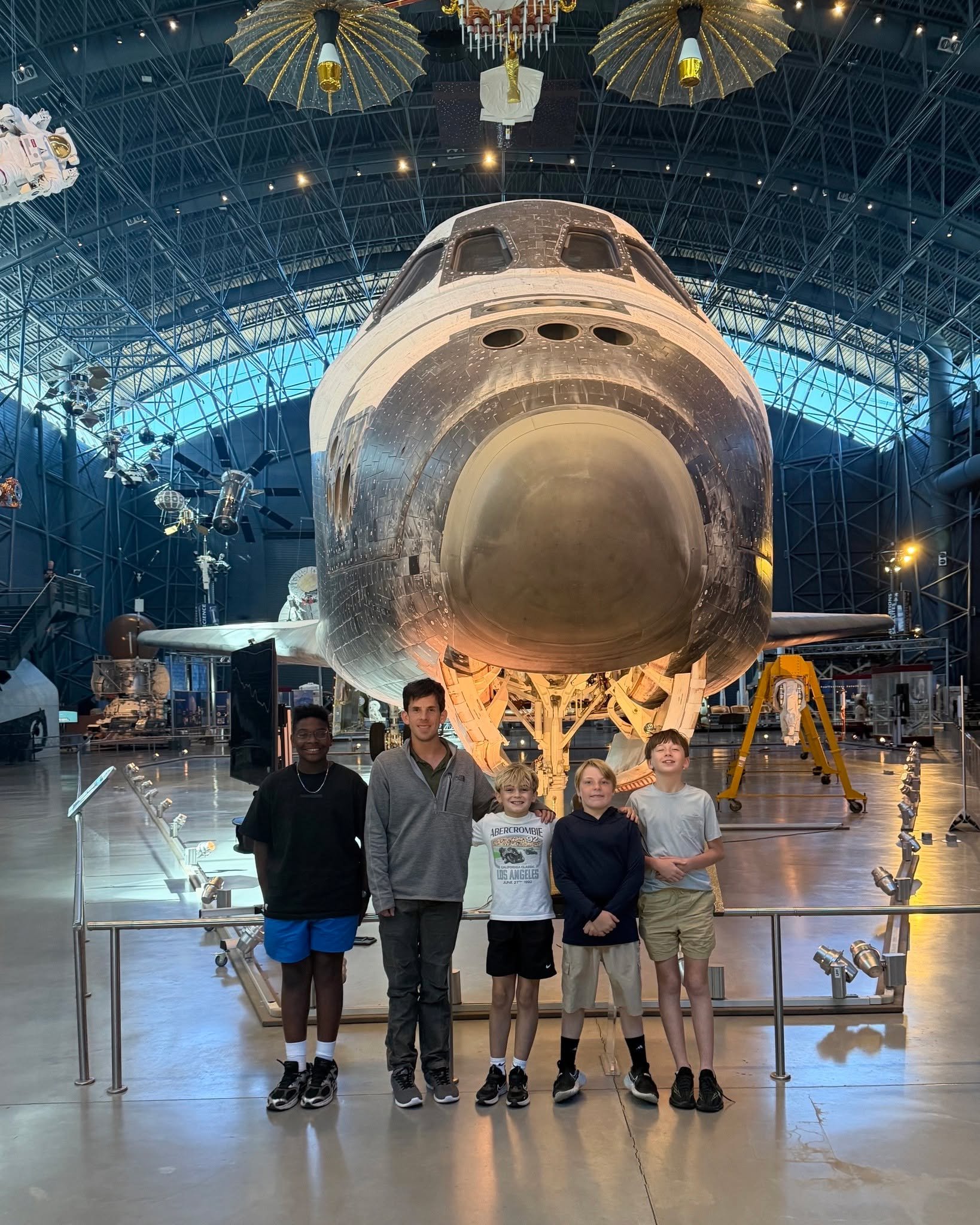 Last week, our R Group students traded the classroom for the nation&rsquo;s capital! 🇺🇸

From visiting the Lincoln Memorial and exploring the National Museum of Natural History to seeing spacecraft and aircraft up close at the Smithsonian&rsquo;s N