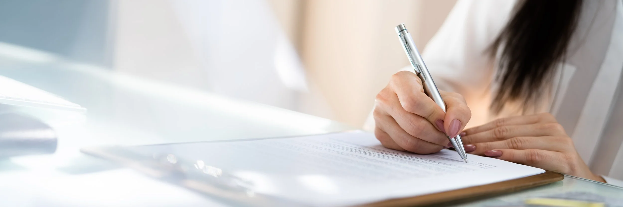 Who should sign your fundraising appeal letter?