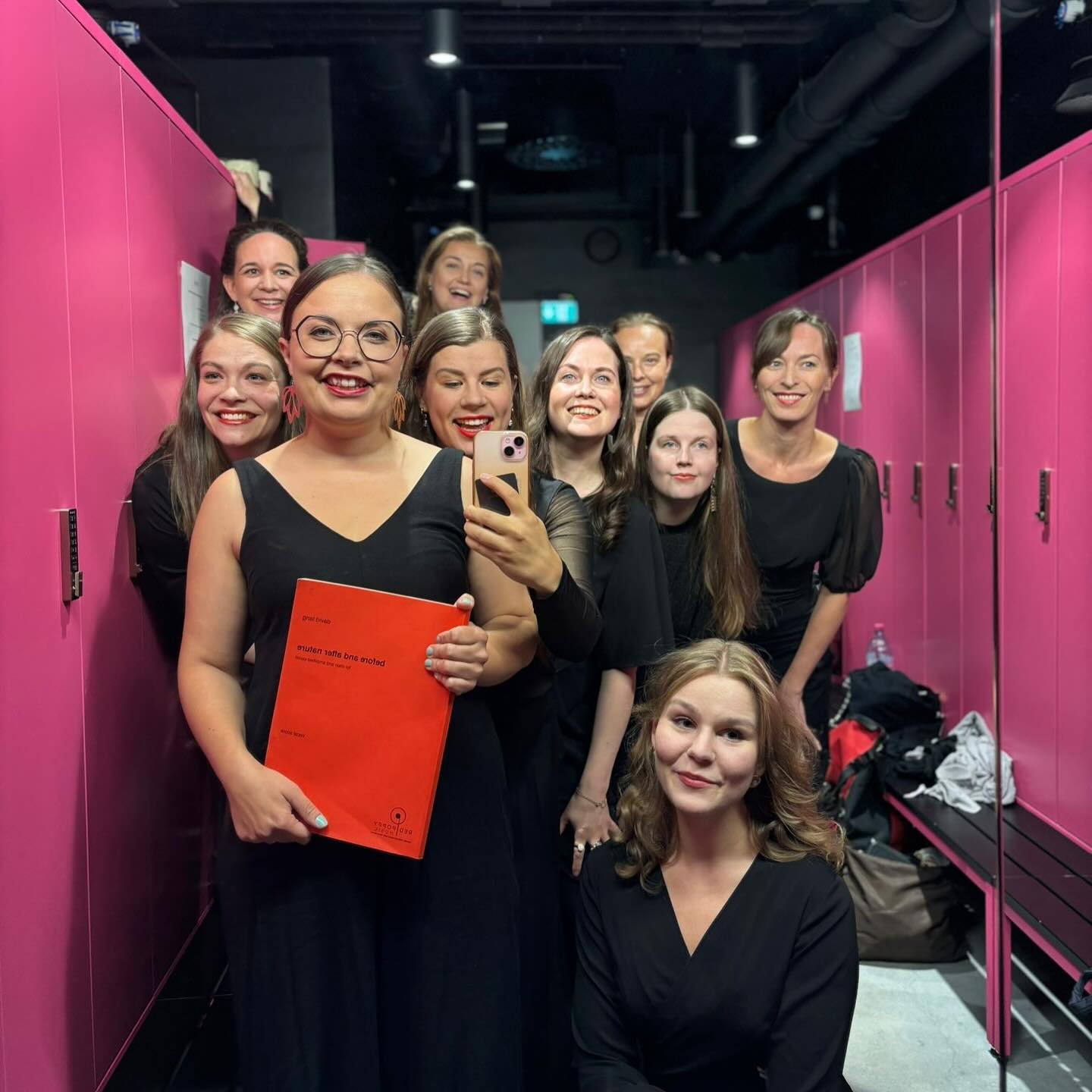 The official dressing room selfie and fangirl pic.
It was such a joy to perform David Lang’s piece before and after nature yesterday at Helsinki Festival! 🌟
Oli ilo saada olla mukana esittämässä David Langin teos before and af