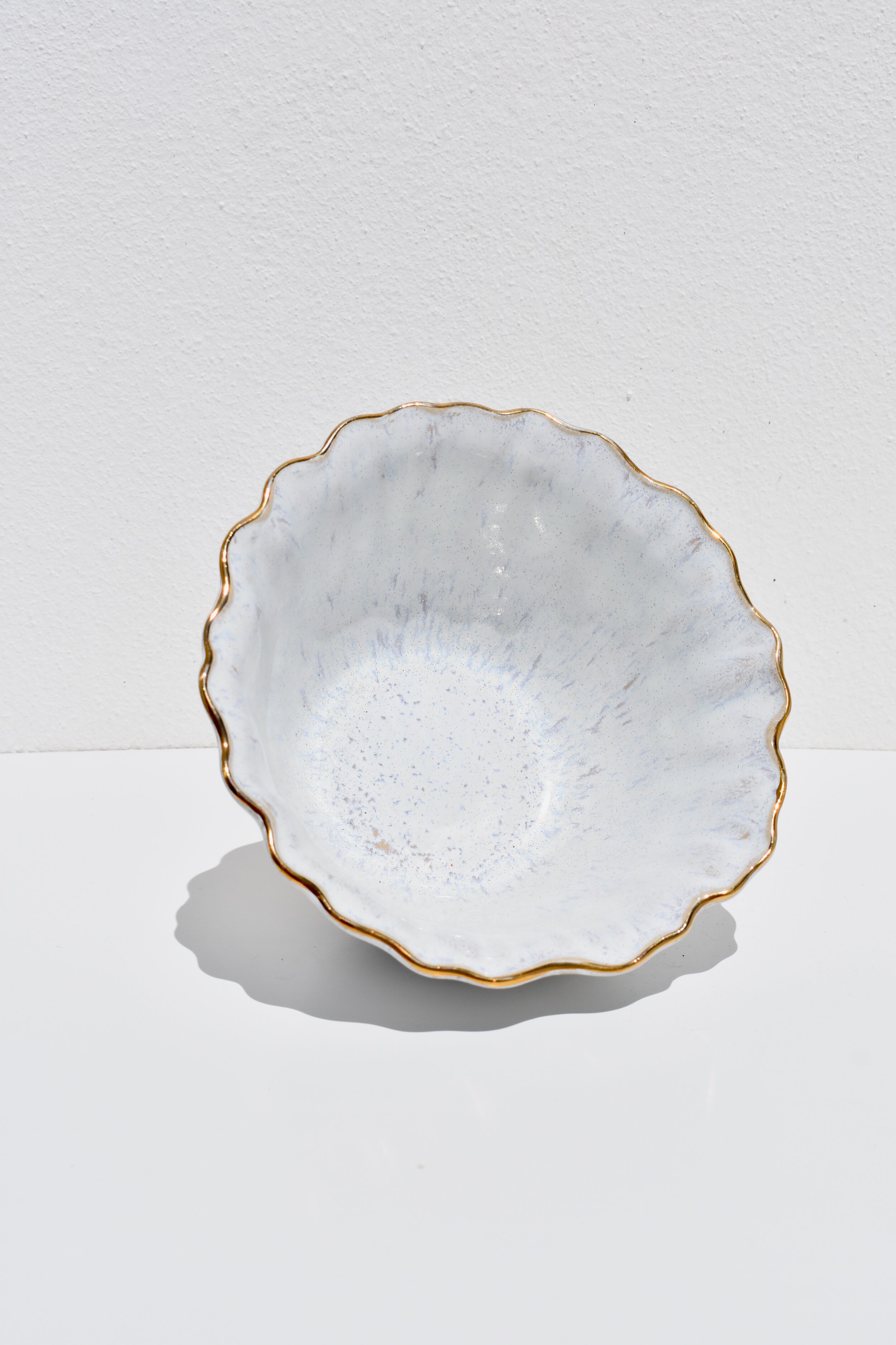 Scalloped Bowl w/ Gold Rim