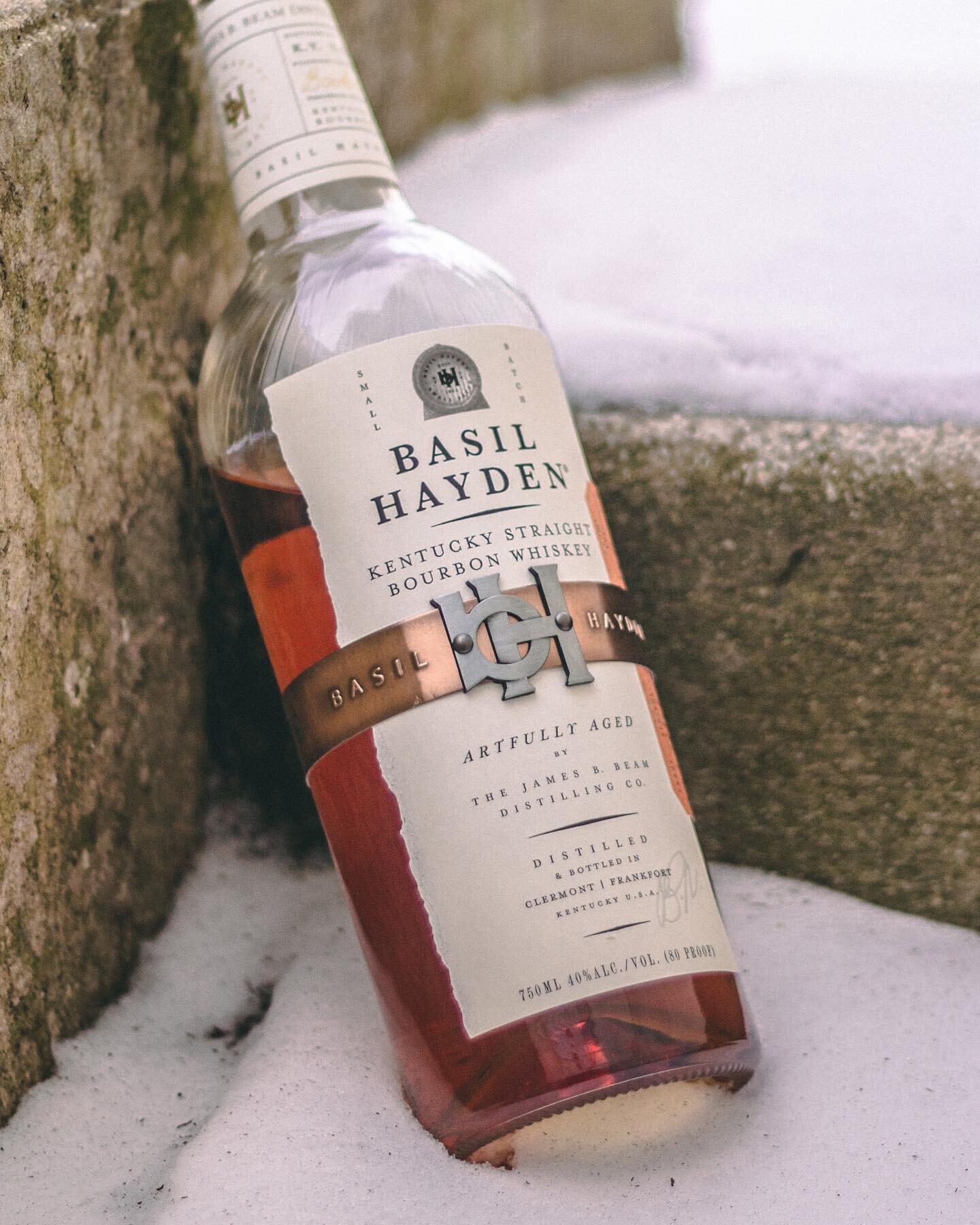 Stay warm out there my friends. @basilhayden #whiskey #whisky #winter  #snow #whiskeygram #whiskeyweekend  #whiskeylife #whiskeyinthewinter