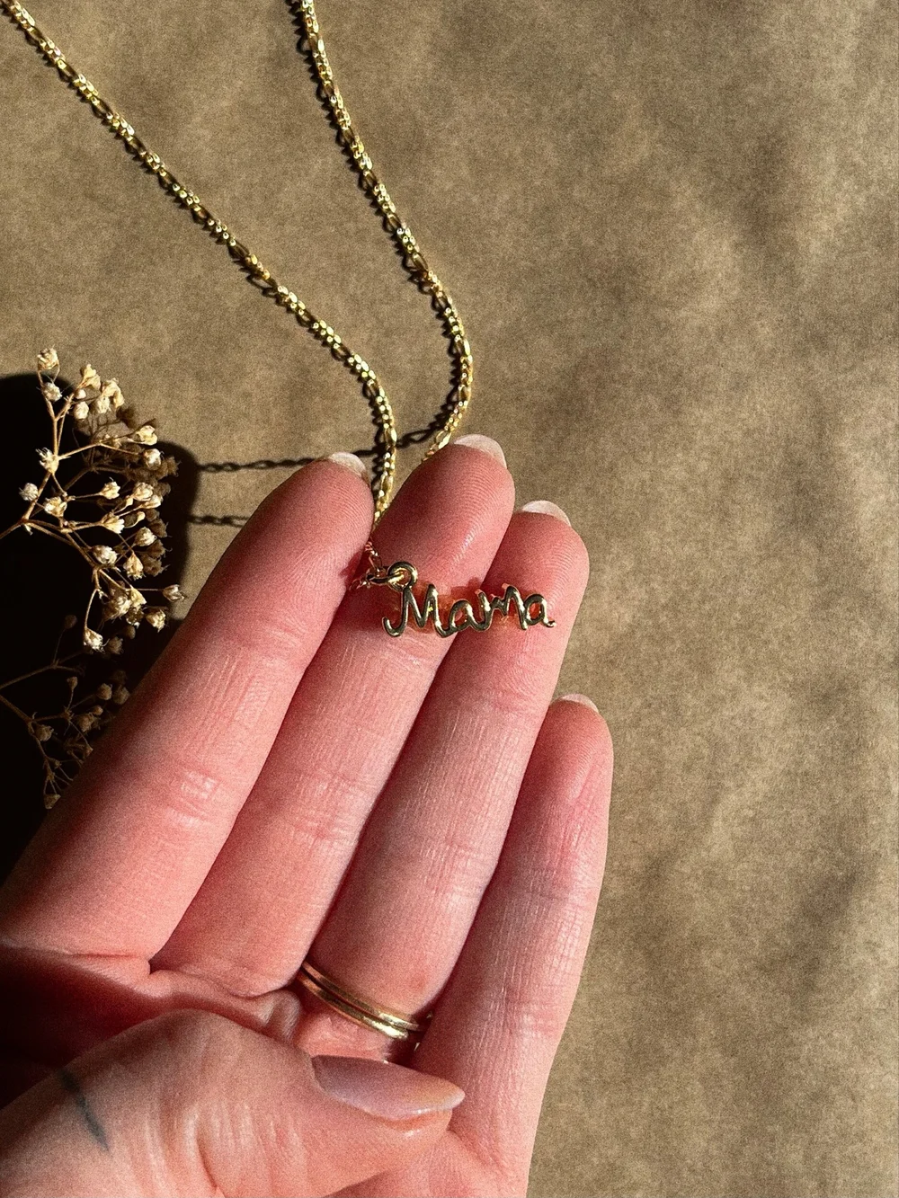 Stella and dot mama necklace deals