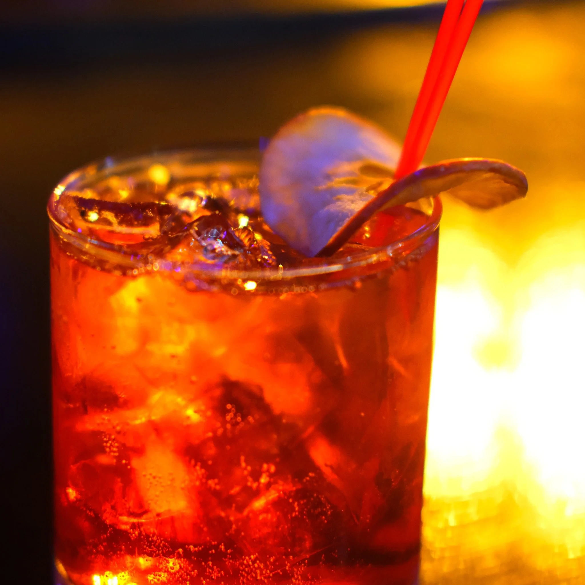 Thanksgiving week is here, and we&rsquo;re starting it with @emariea  behind the bar and deals that go down smoother than family dinners! 😉🍹

Tonight&rsquo;s lineup ⬇️
🥃 $3 OFF all top-shelf tequila (your holiday survival kit)
🍔 $5 Burger + Fries