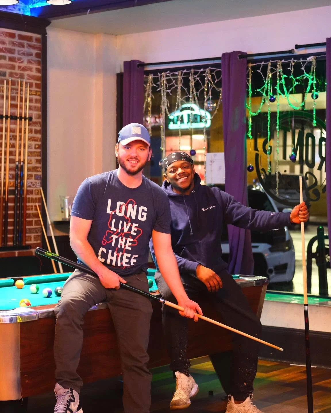 We&rsquo;re bringing the heat this Friday with Ladies Night AND a live performance from JAY FLO taking the stage at 10PM 🎤🔥 

Come see the XMAS lights &amp; the XMAS drinks 🤭🤭🎅🏼

Start the night with drink specials, stay for the music, and end 