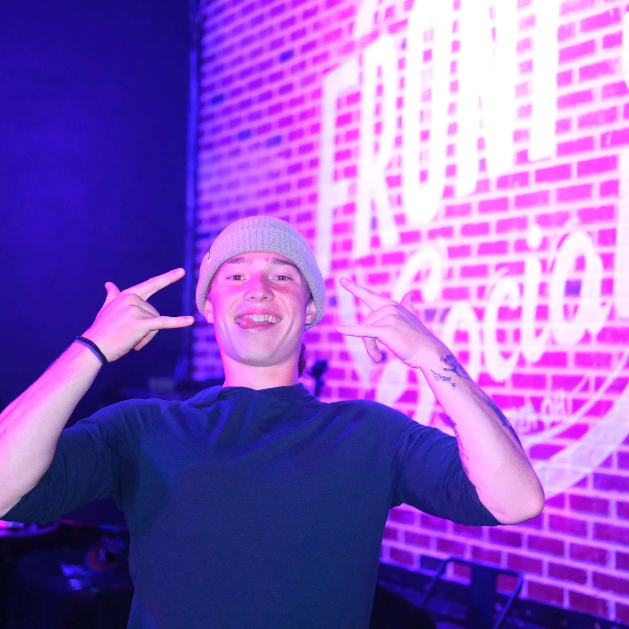 See y&rsquo;all tonight for your chance to sing on stage 🤠🎸

Doors open at 5pm + kitchen open &lsquo;til 10pm
Karaoke with DJ Rob kicks off at 8pm

See you tonight. 🖤
#ClevelandOhio #KaraokeNight #ClevelandBars #CLE #BereaOhio