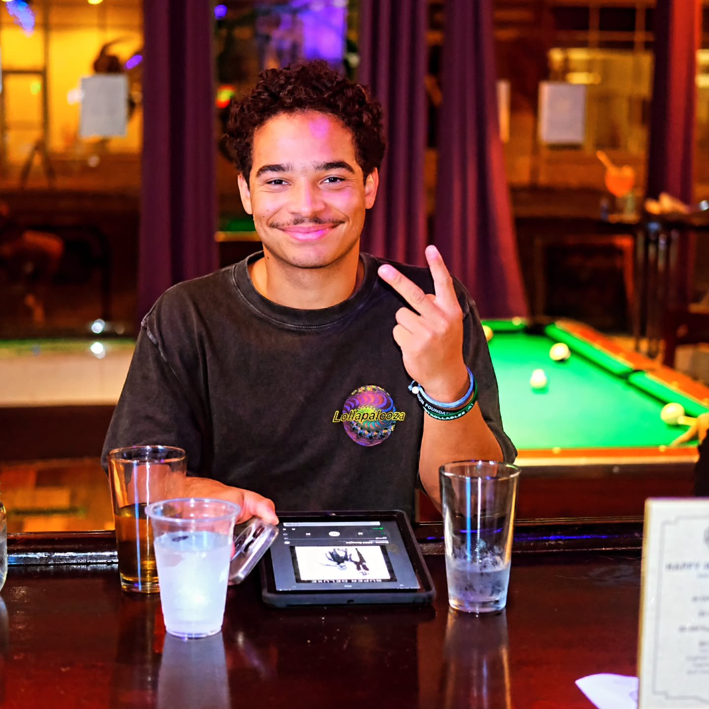 It's Saturday and that means it's time to party! We're here to help you close out the week strong at Front St Social 💪 

Tonight we're open at 5 and if you want to get the party started early, stop in for our Social Hour from 5-7! We have happy hour