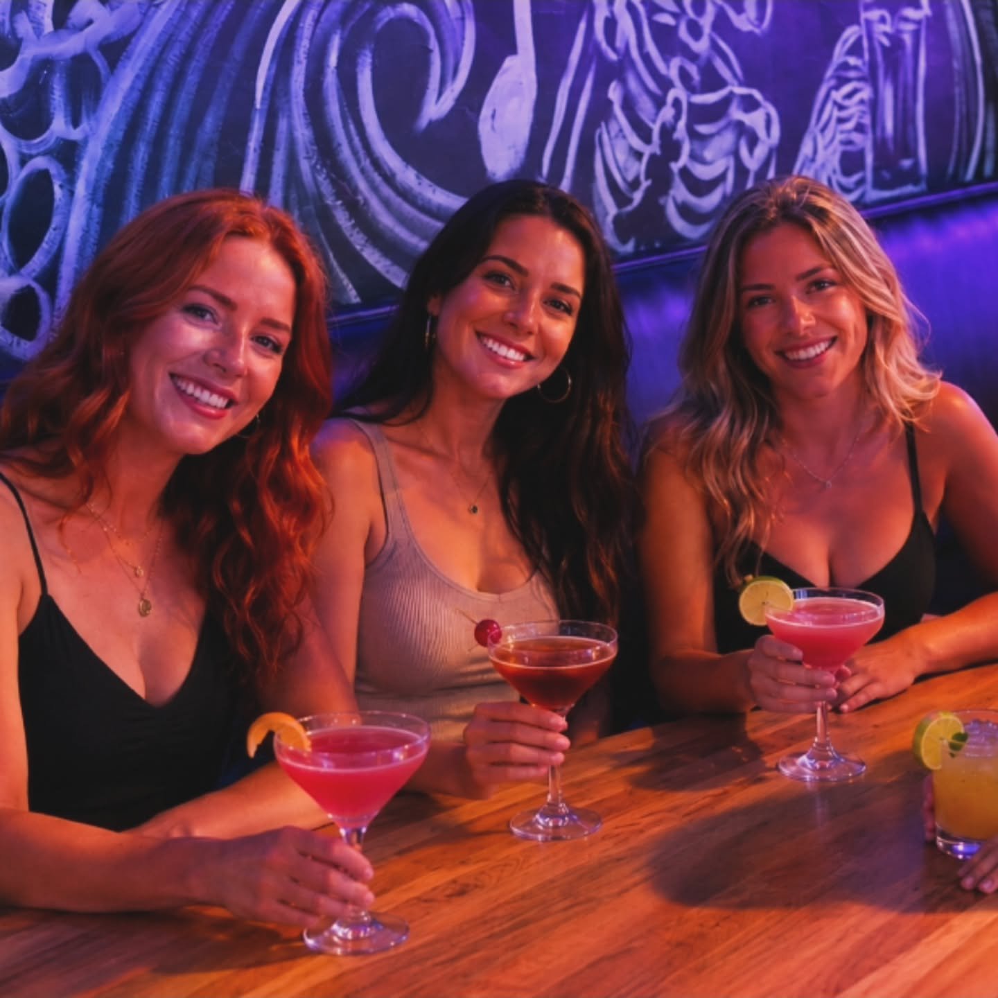 Have you been in and seen what's new? We've made some big changes this summer and now is the perfect time to come give us a visit!

🪑 New furniture, including booth seating and comfier chairs 
🍔 New Social Hour menu - Available daily from 5-7
🍸 Co