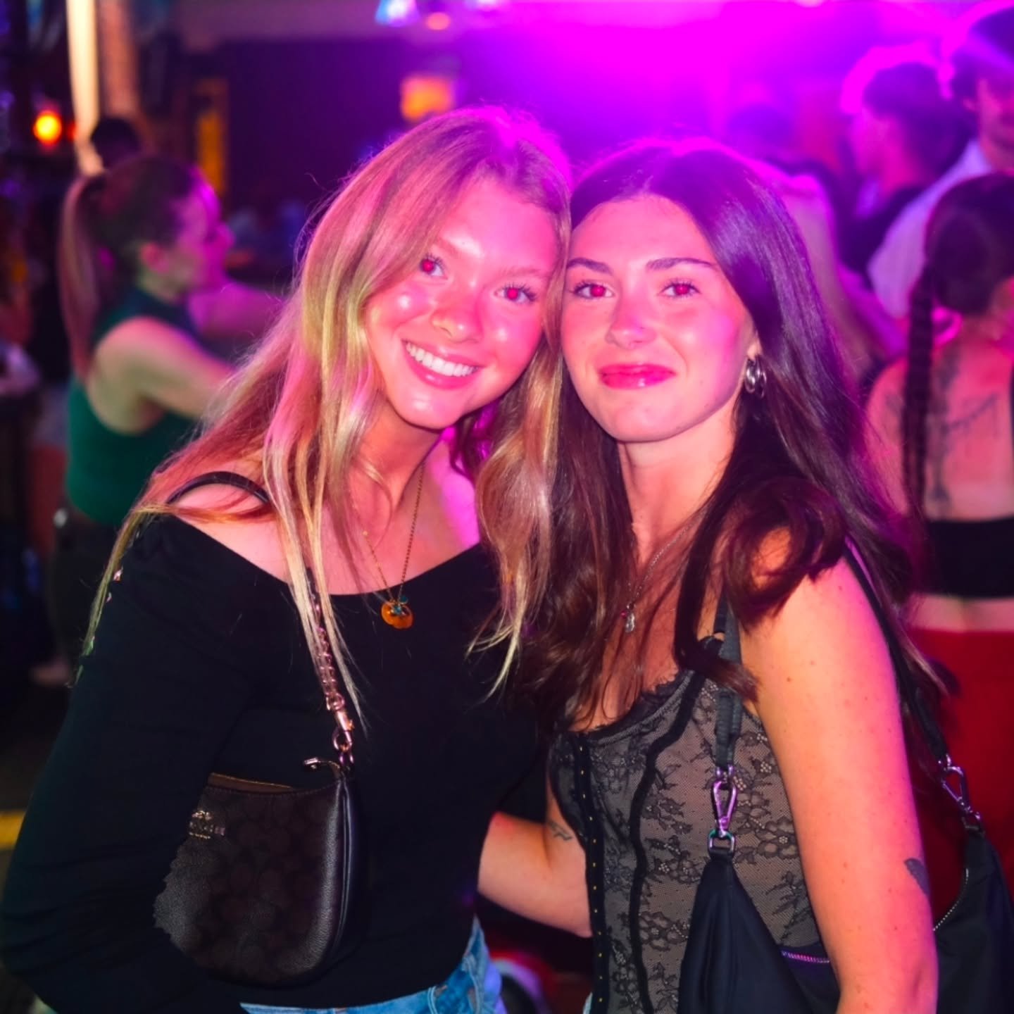 Monday means Wing Night at Front St Social! Stop in tonight for 75&cent; wings, $4 margaritas and $5 pitchers! We'll be kicking things off with Social Hour from 5-7 and we'll be keeping the night going until midnight!

Stay tuned on our socials for o