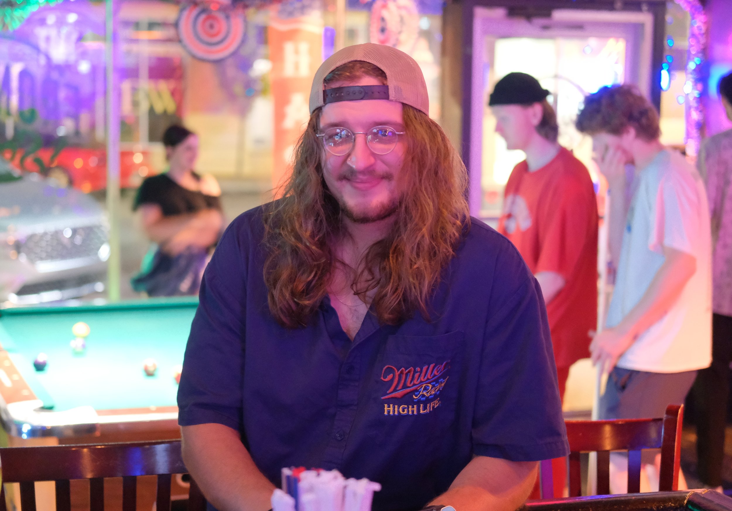 Tuesday are for burgers!! 😉 We&rsquo;ve got you covered with our $5 burger and fry deal. Come try our juicy, freshly made burgers with some fries and pair that duo with a $5 suncruiser. 🍔

Social hour is from 5-7 pm and Emma is behind the bar! We&r