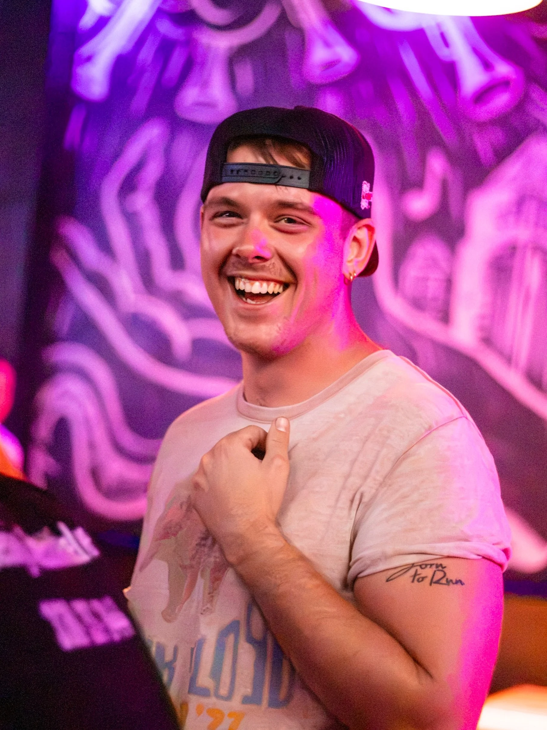 Happy Thursday! 🎤🍸 Karaoke night is back at Front St Social, and we&rsquo;re ready for a great night! We&rsquo;re open from 5 PM&ndash;2 AM, with @djrob92 kicking off karaoke at 8 PM.

Avri and Emma will be behind the bar, with Emerson barbacking a