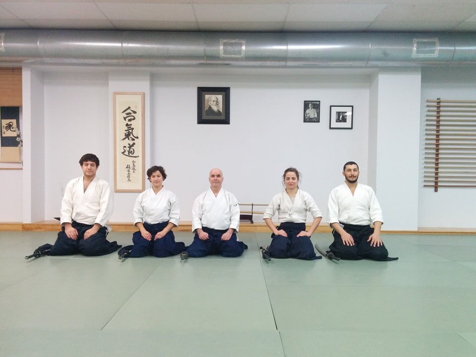 Today I thought about my time as a uchi deshi in Montreal with Claude Berthiaume Shihan 2016/2017.
I'm thankful for the time and all the good times with all teachers and good friends.

#aikido #montreal #aikidodelamontagne #claudeberthiaume #uchidesh