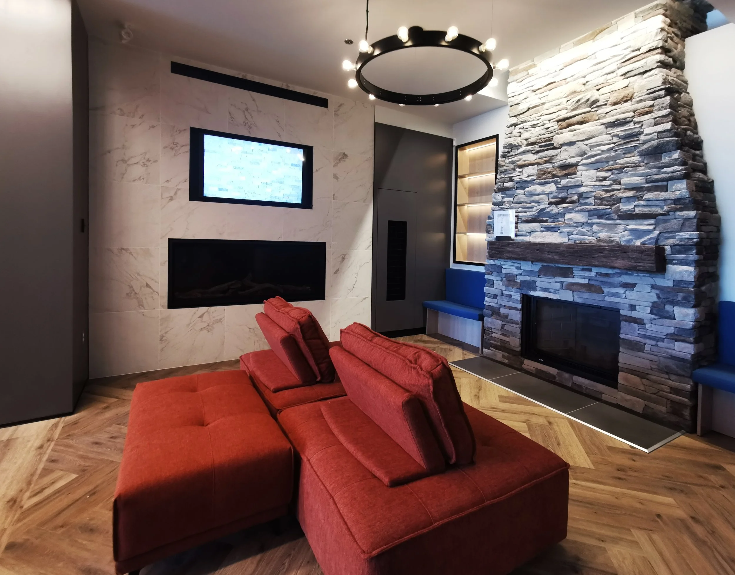 Harding Showroom 007.jpg