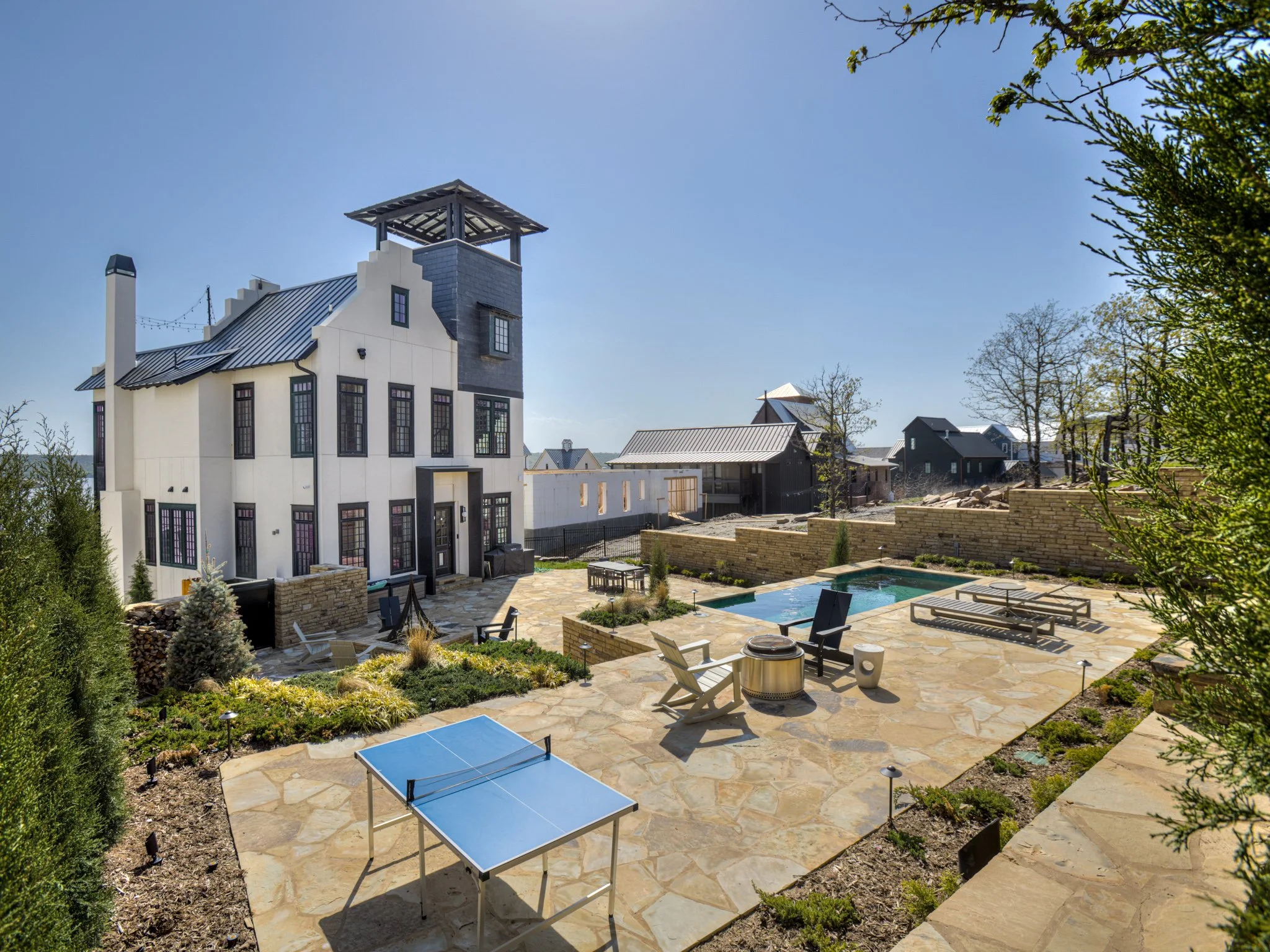 107 Lower Green Way