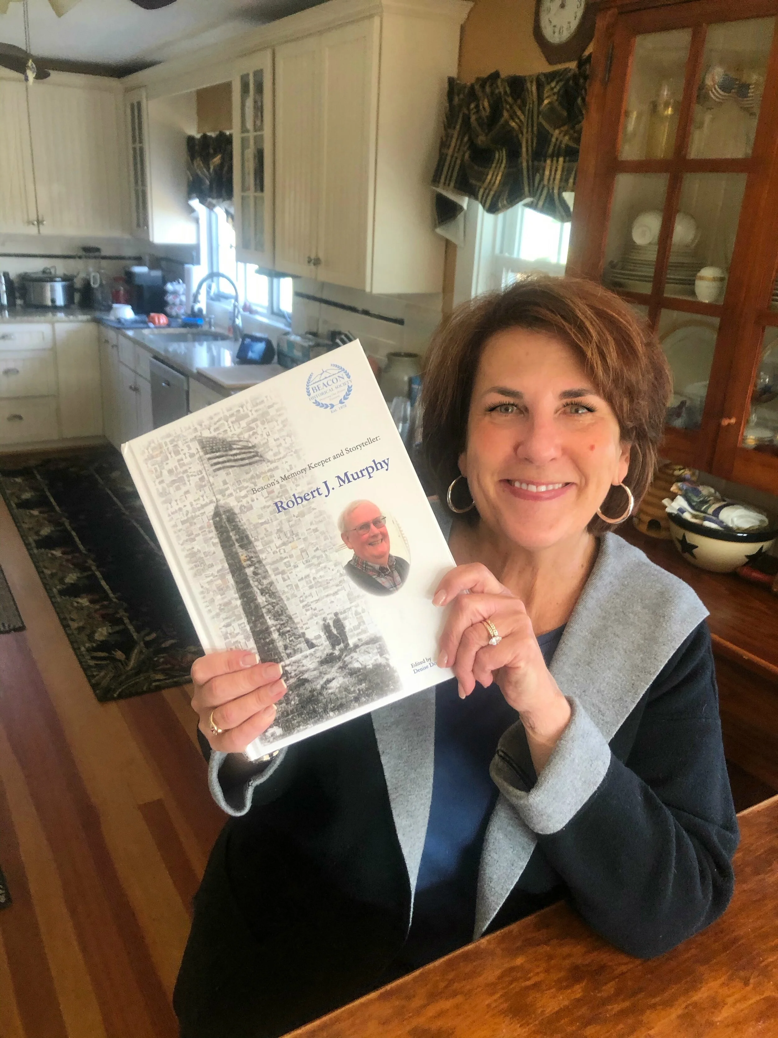 A Gift of Bob - Beacon's Memory Keeper and Story Teller Book Discussion