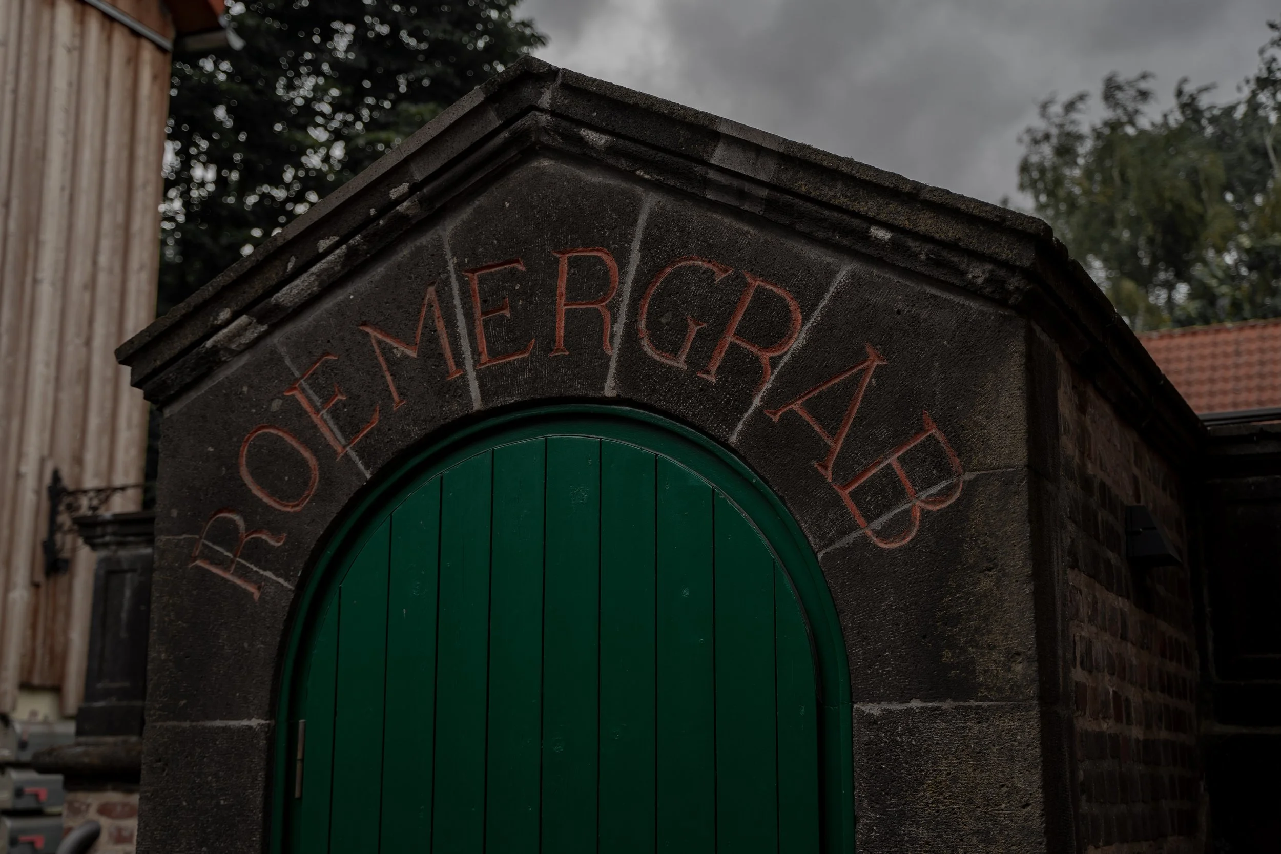Roman Tomb Köln-Weiden 6.jpg