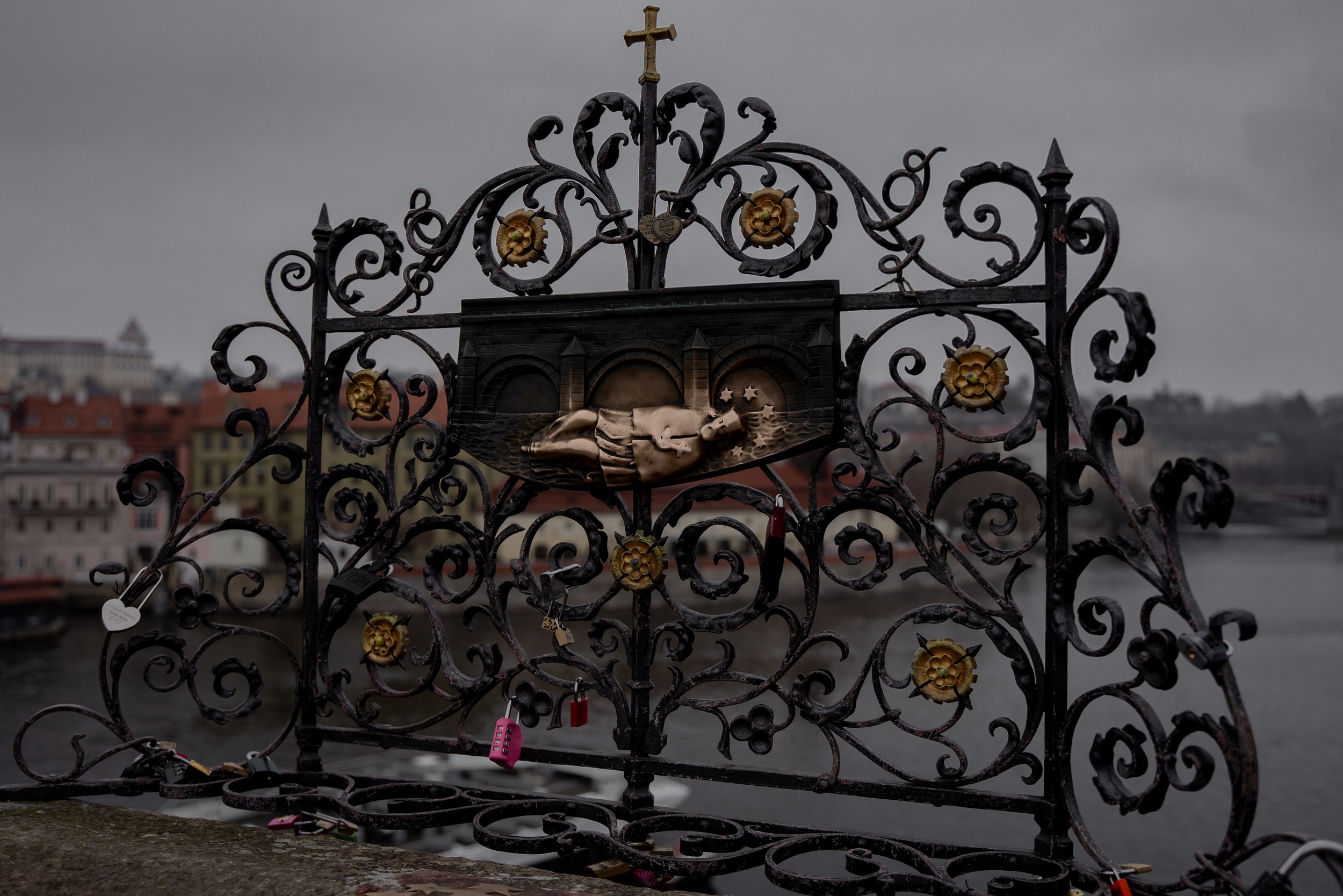 Charles Bridge 4-2.jpg