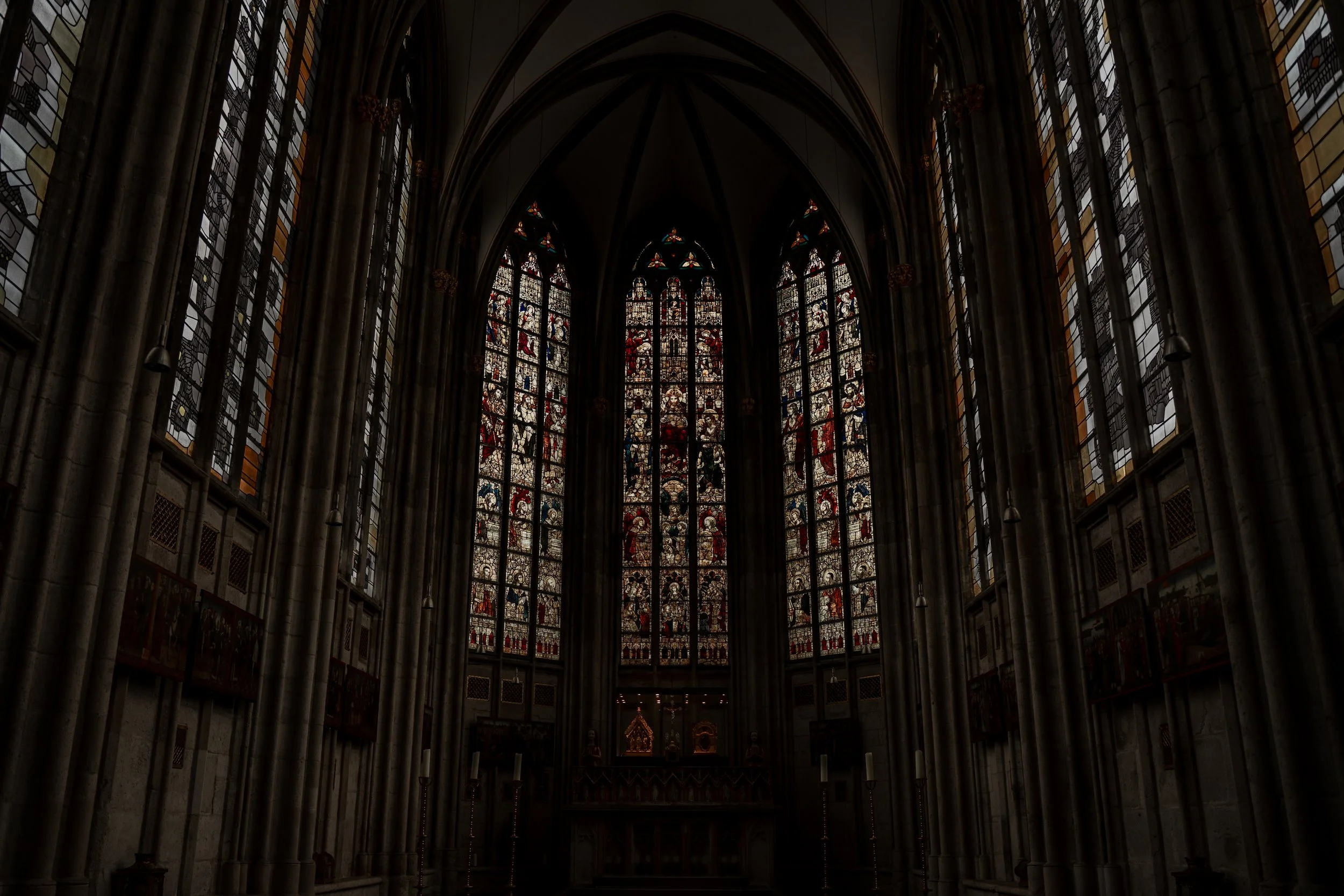 Basilica of St Ursula 4.jpg