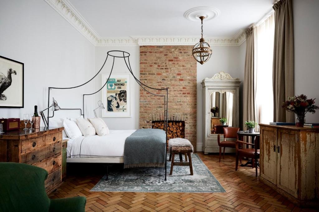 Artist Residence London Hotel