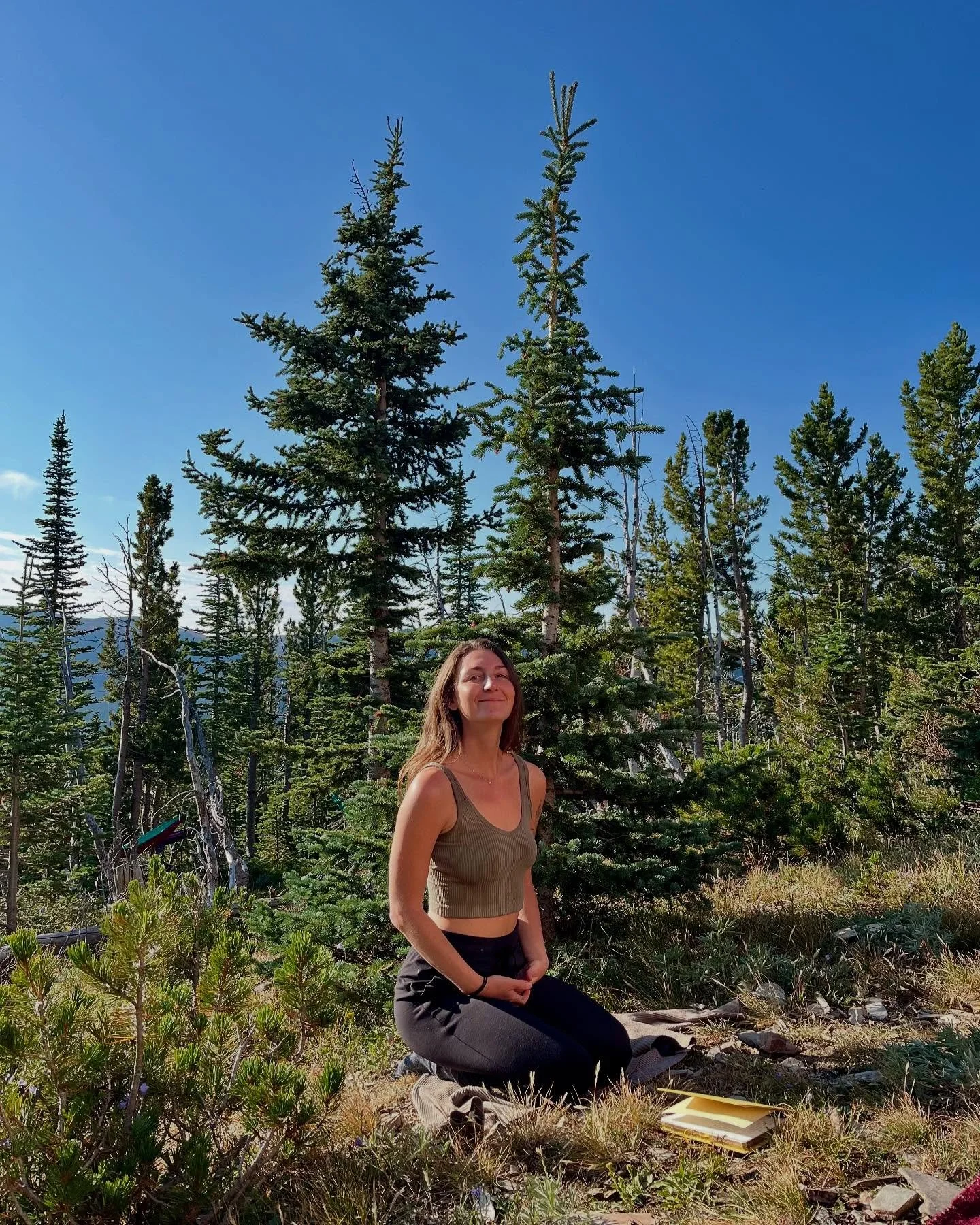 Big love to our co-founder, adventure queen, and sunshine in human form, Kelsey Beeze!!!☀️👑 @bread_and_bees is the definition of strength, intuition, and joy. Go send her some birthday magic today 🪄 

(swipe to witness all the iconic Beeze modes 💃