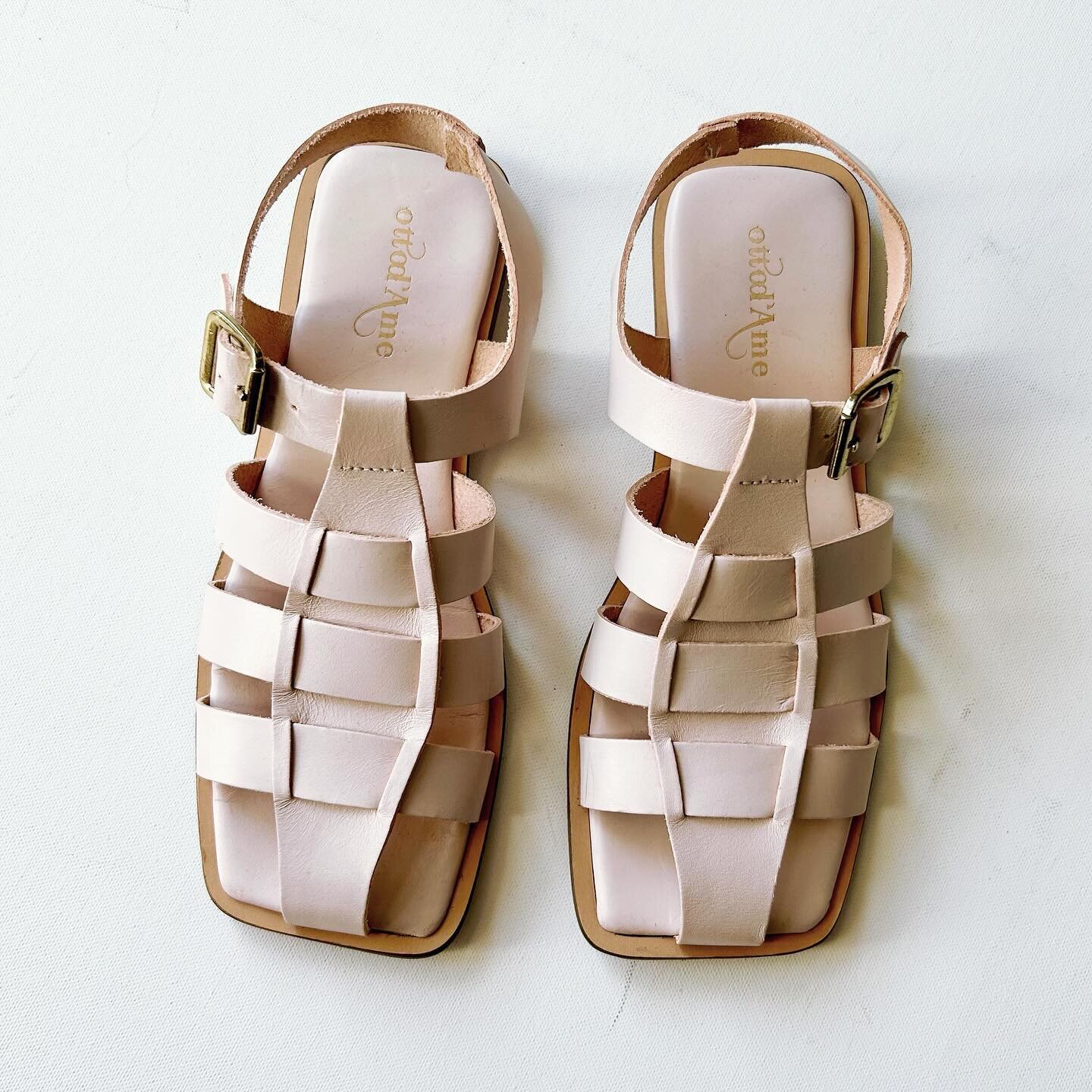 O T T O D&lsquo; A M E 
size 38
.
.
.
#sandals #leather #designersandals #curatedsecondhand #boutique #potsdam