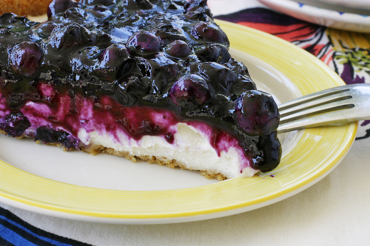 vegan-nobake-gluten-free-blueberry-cheesecake_3.jpg