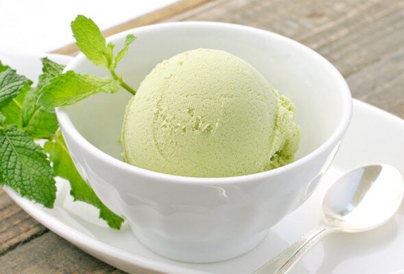 vegan-coconut-green-tea-ice-cream_11-590x400.jpg