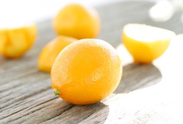 lemon-sunshine-lemon-peel-lemon-juice-590x400.jpg