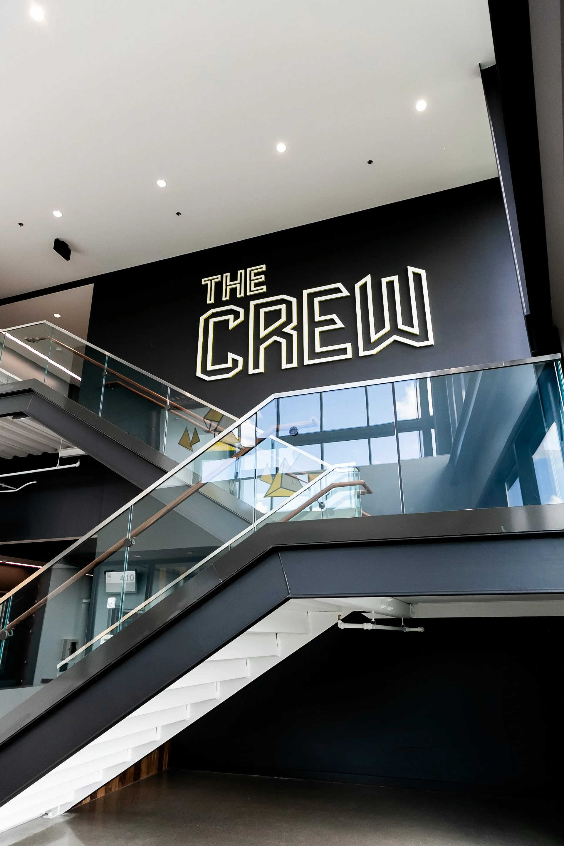 TENFOLD - CREW - PERFORMANCE CENTER-4.jpg