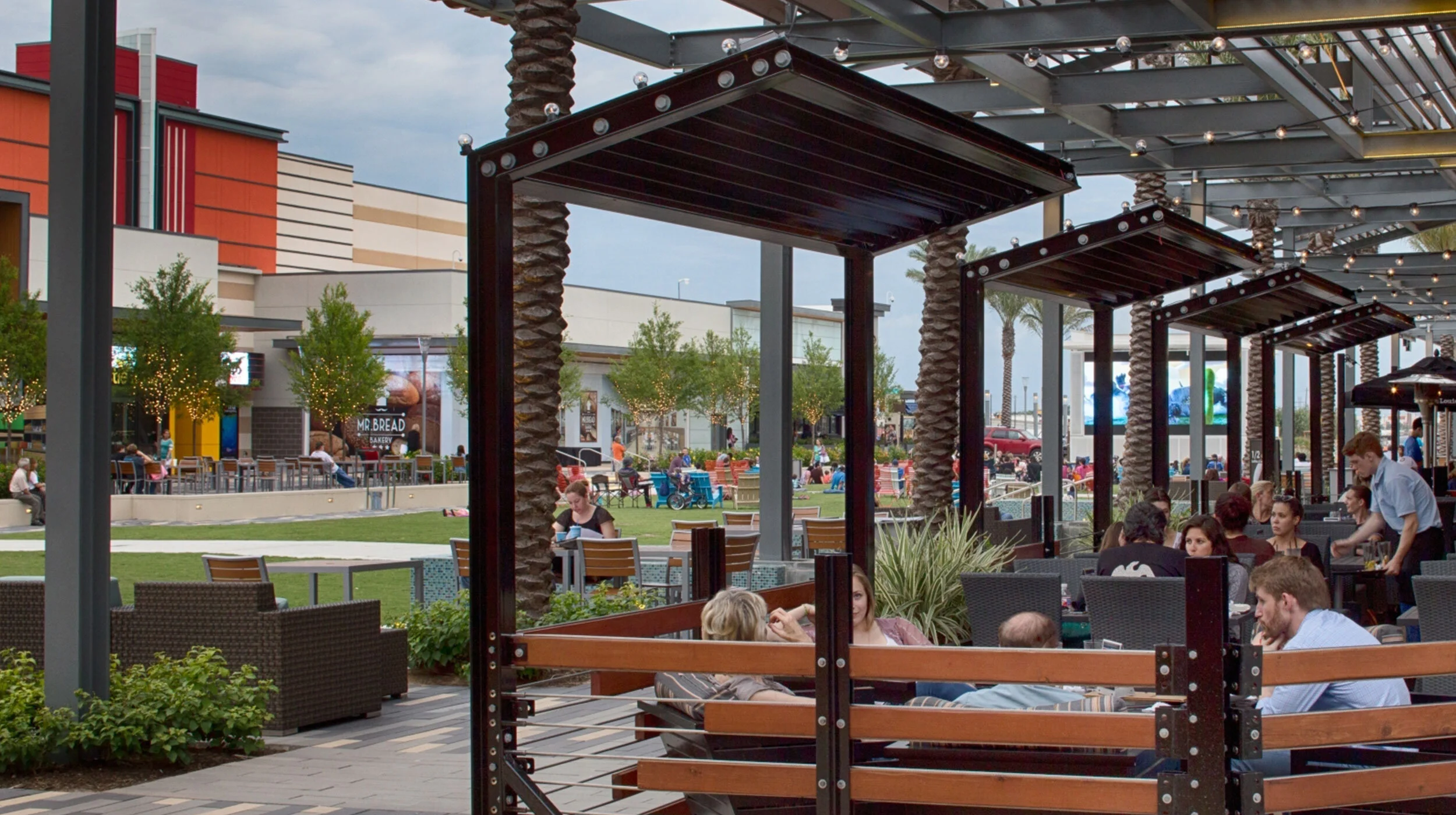 Baybrook Mall Lifestyle Center — StudioOutside