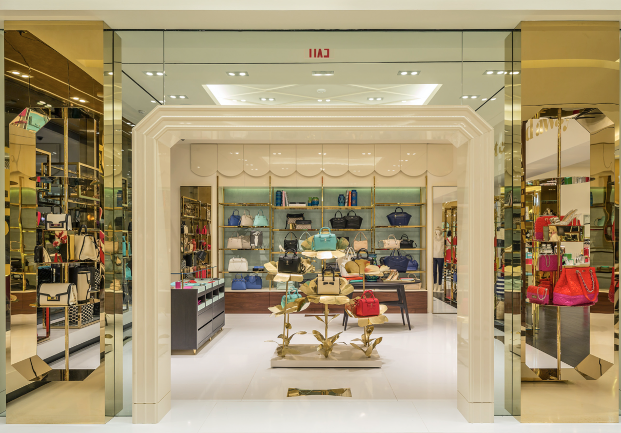 looking into hb room.png