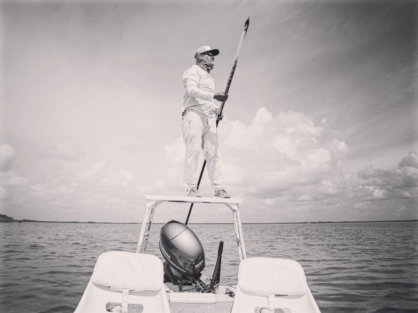 @centurionjhonatan an ascension bay fishing guide. Hard working, extremely passionate and most importantly has eyes better than an eagle!
#Permit #Bonefish #Tarpon #Guide