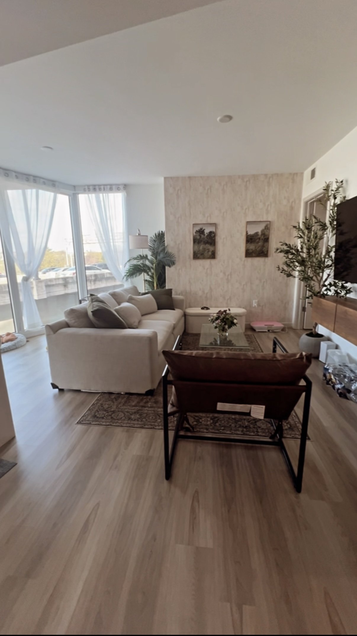 Looking for someone to take over my lease in Navy Yard