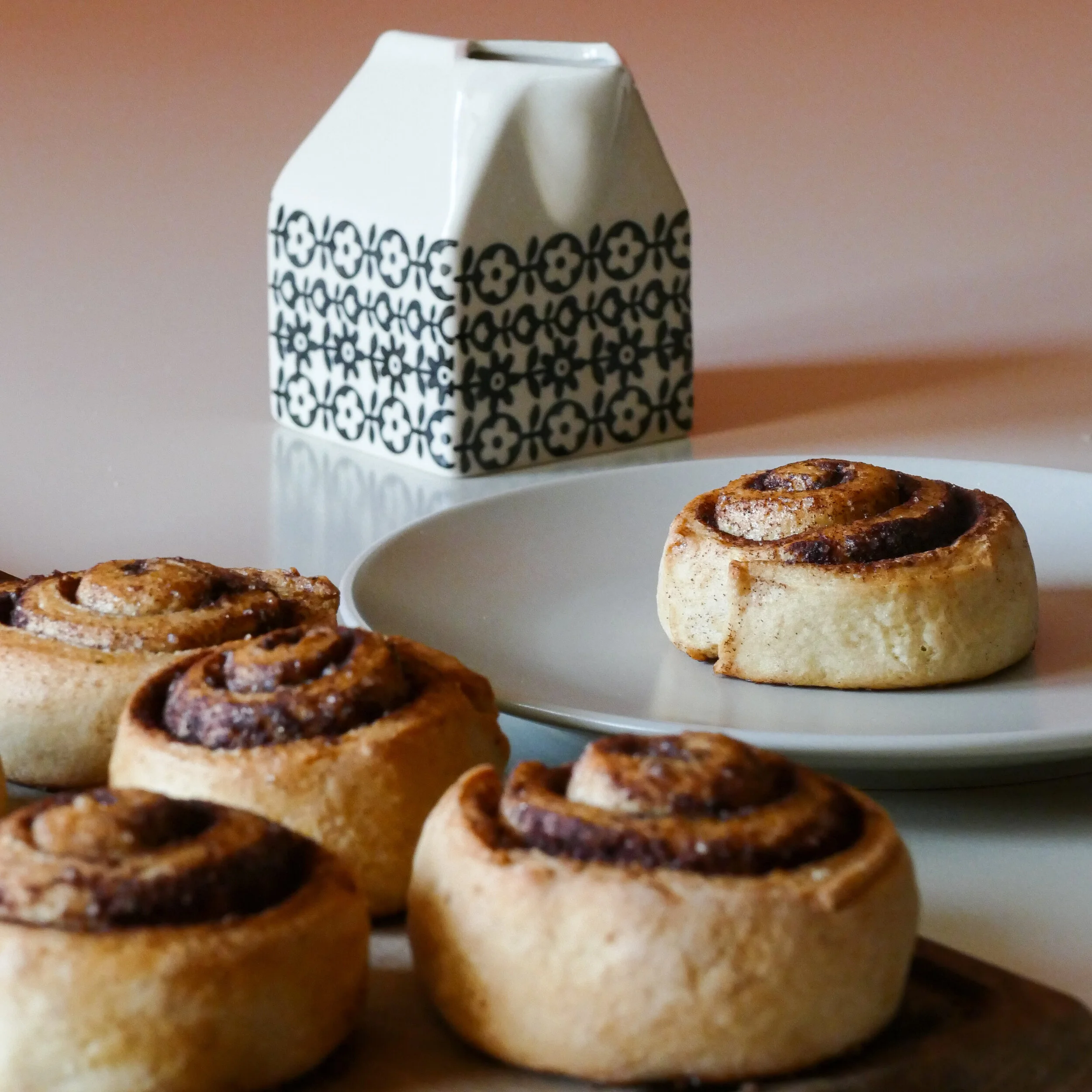 I’m so happy to share this one with you. Simple and tasty, all you can ask for. I used coconut oil for the first time with recipe: believe it or not.