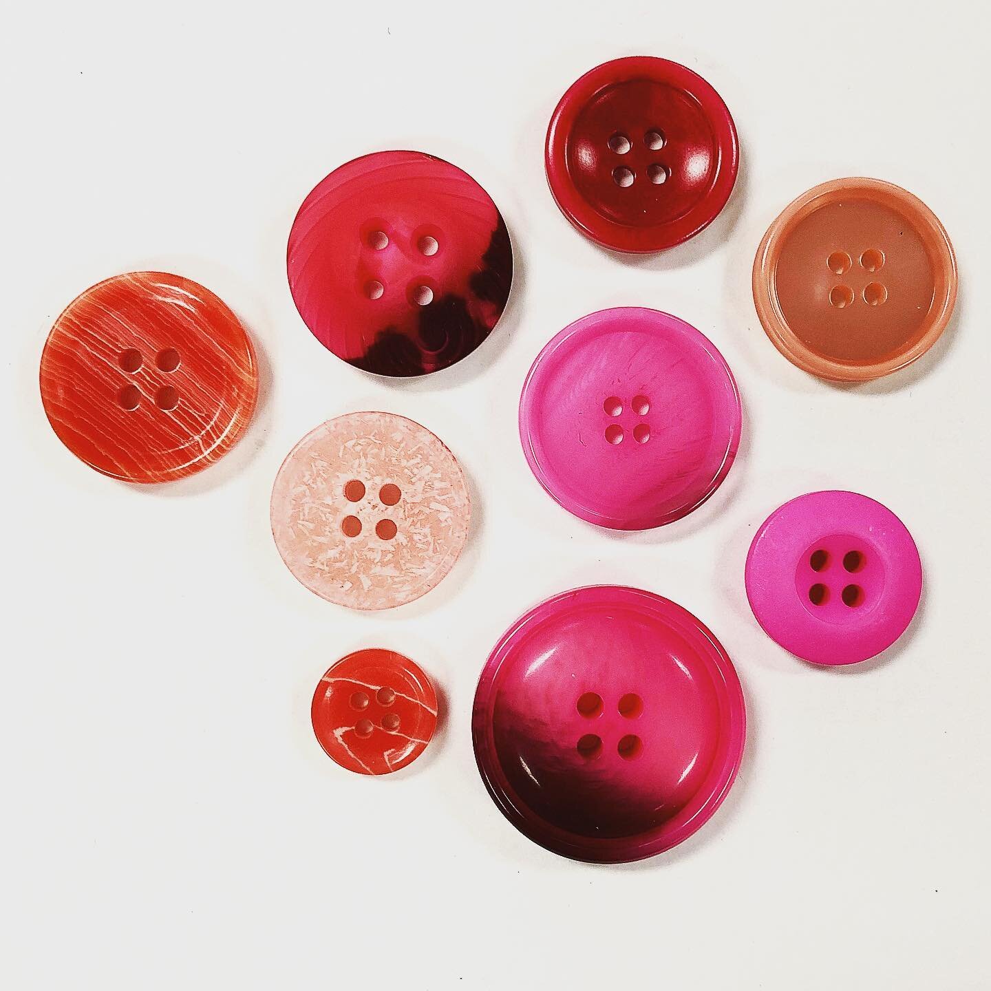 Outrageous Pink &mdash; one of our new trends for FW21/22 💗💗💗
.
.
.
.
#button #buttons #fashion #trims #newproduct #fall #prefall #fashionweek #fashionphotography #fashionkilla #fashionista #clothing #apparel #photography #photo #photography #phot