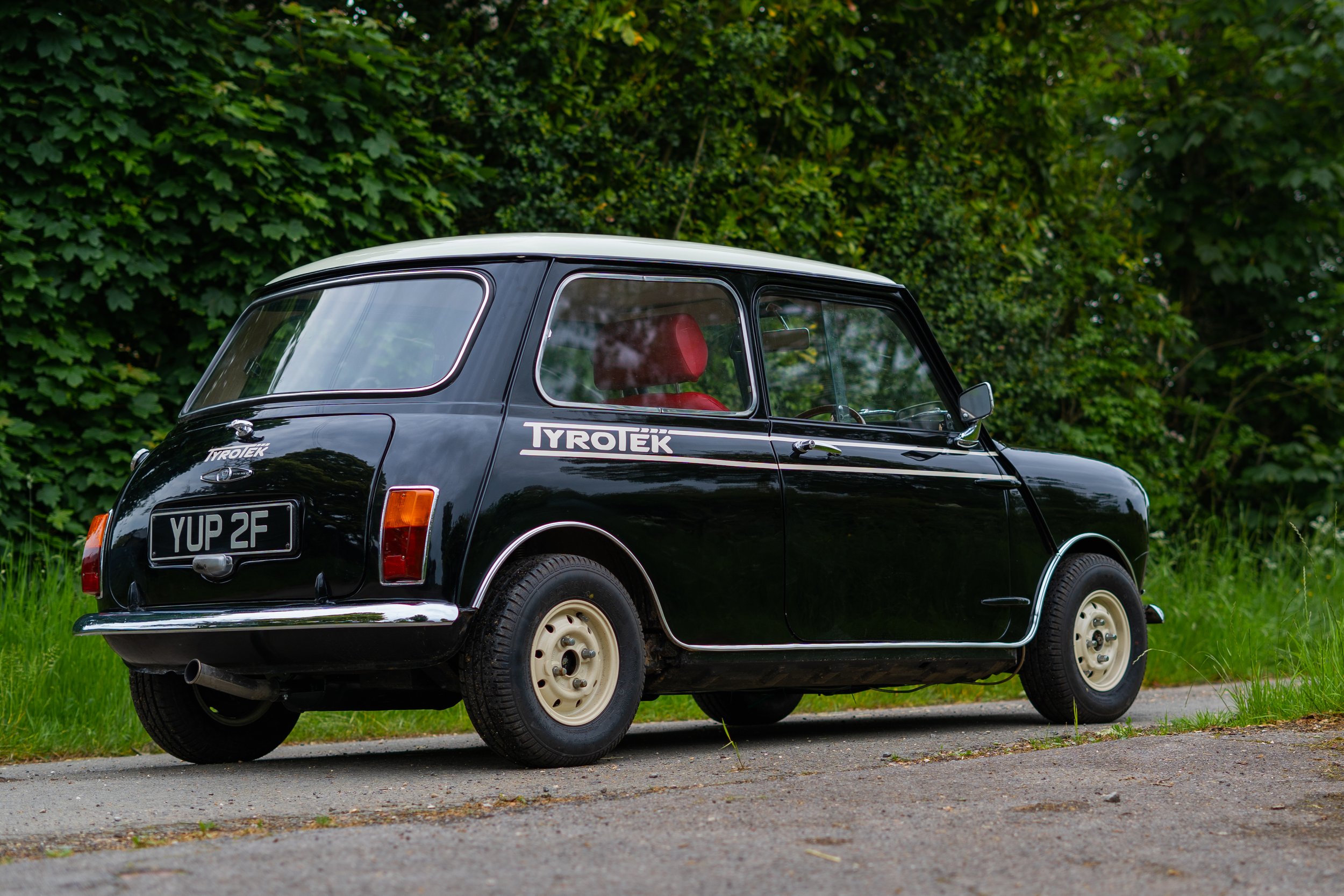 Mini In Livery-1.jpg