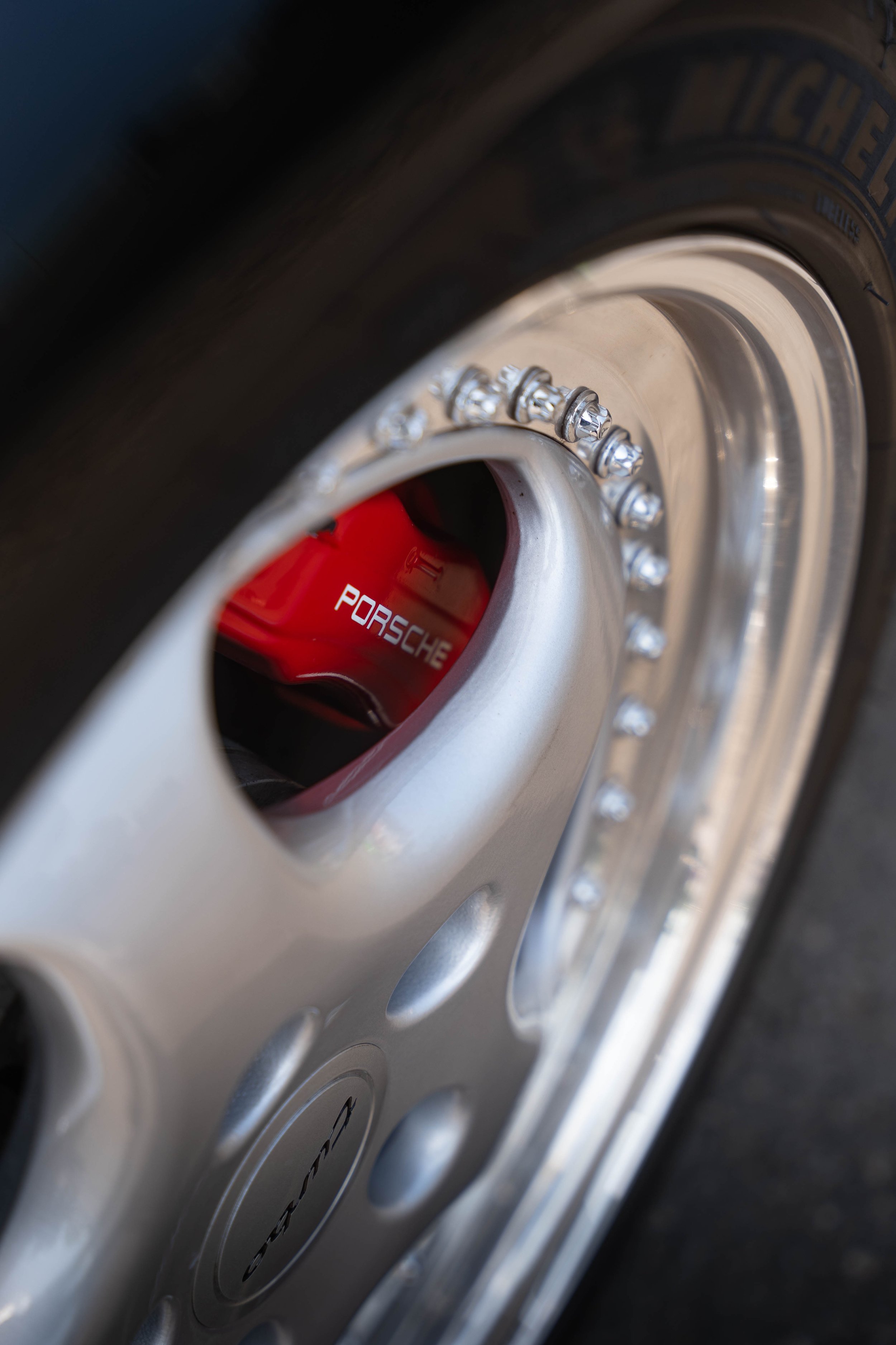 230520_Bicester Heritage Collecting Cars-46.jpg