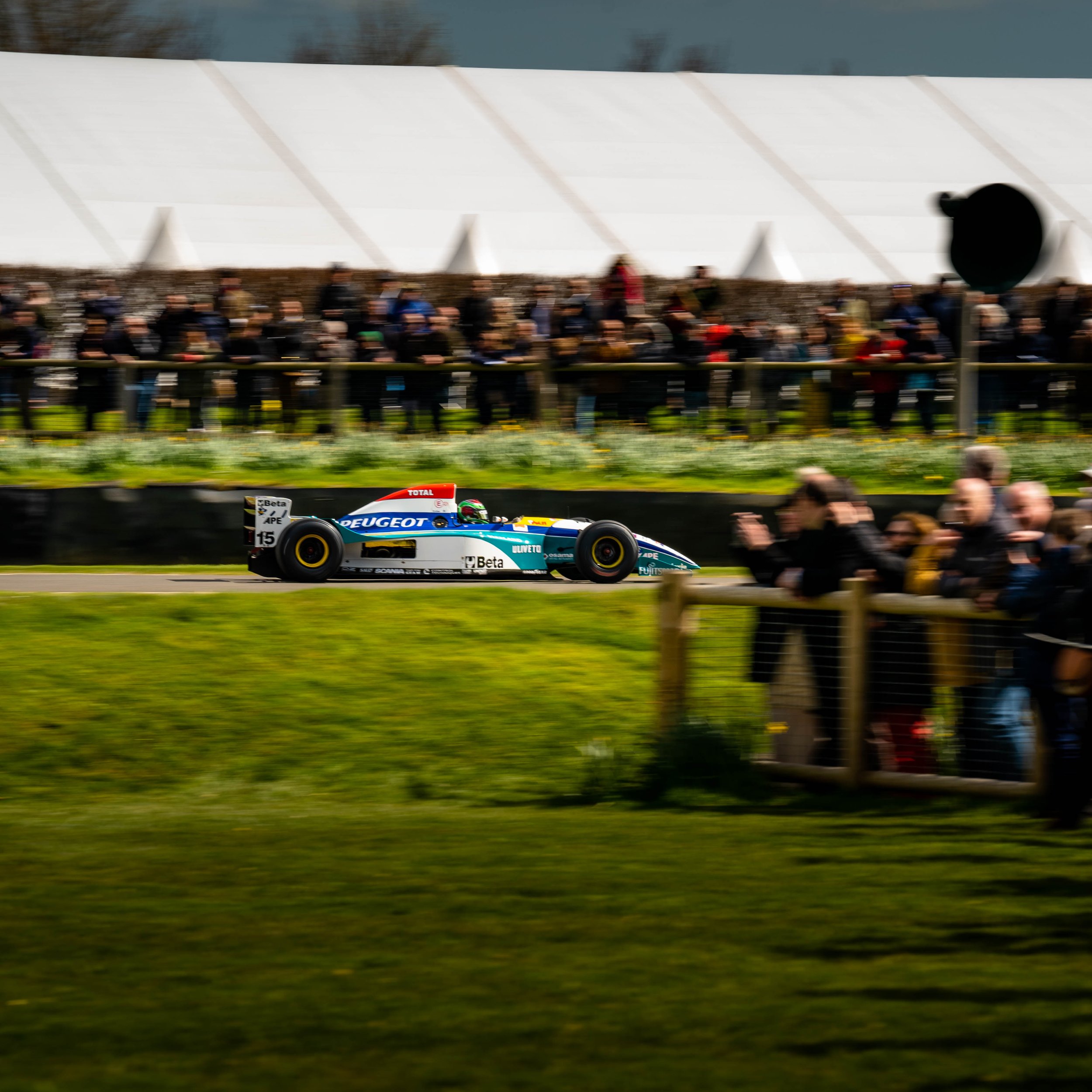 V10 F1-1.jpg