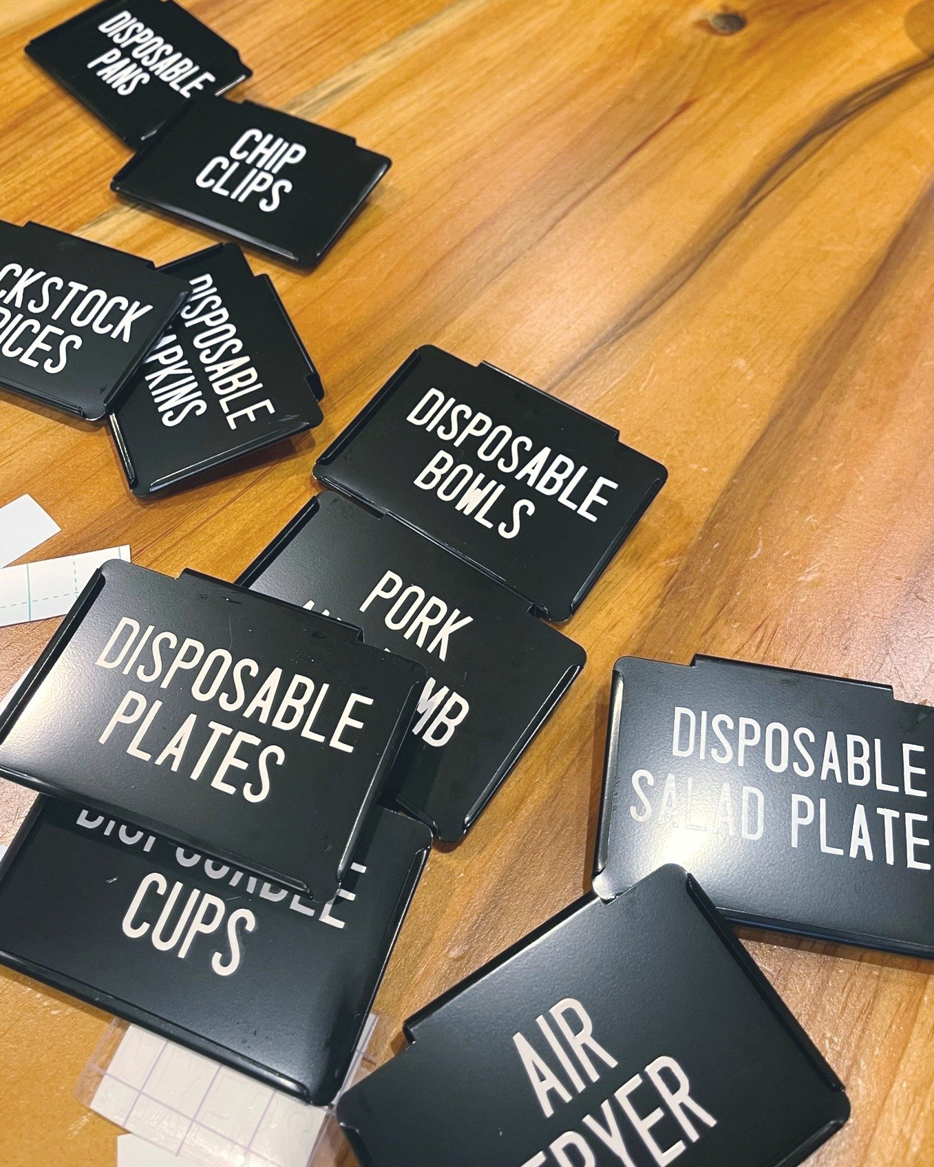 Labeling is an optional service that you can add on to our organizing packages. 

Some people feel that it's too limiting for their space, and I understand that concern. Really, I do. BUT - there's just something so satisfying about that final step!

